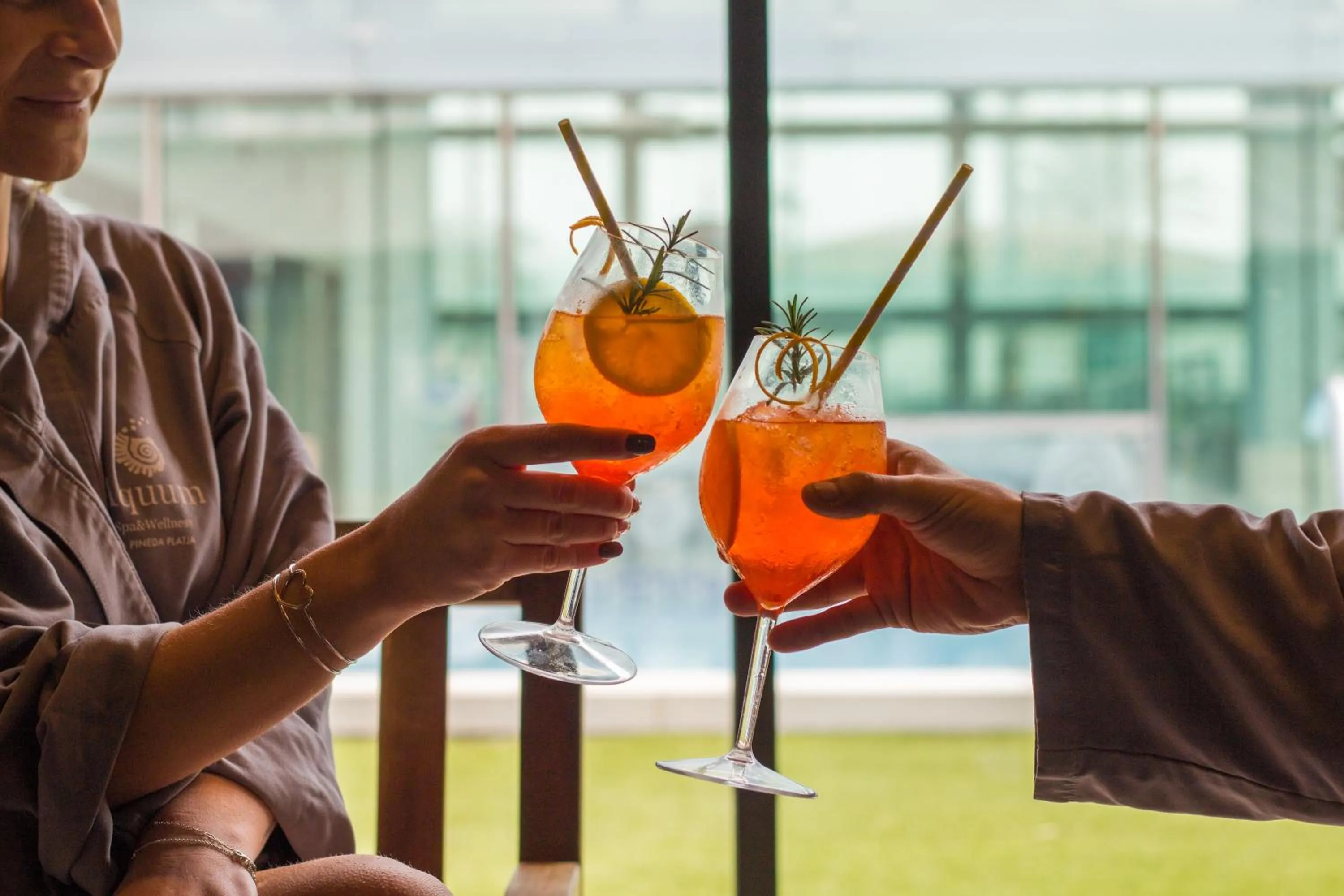 Drinks in Oassium Hotel - Adults Only