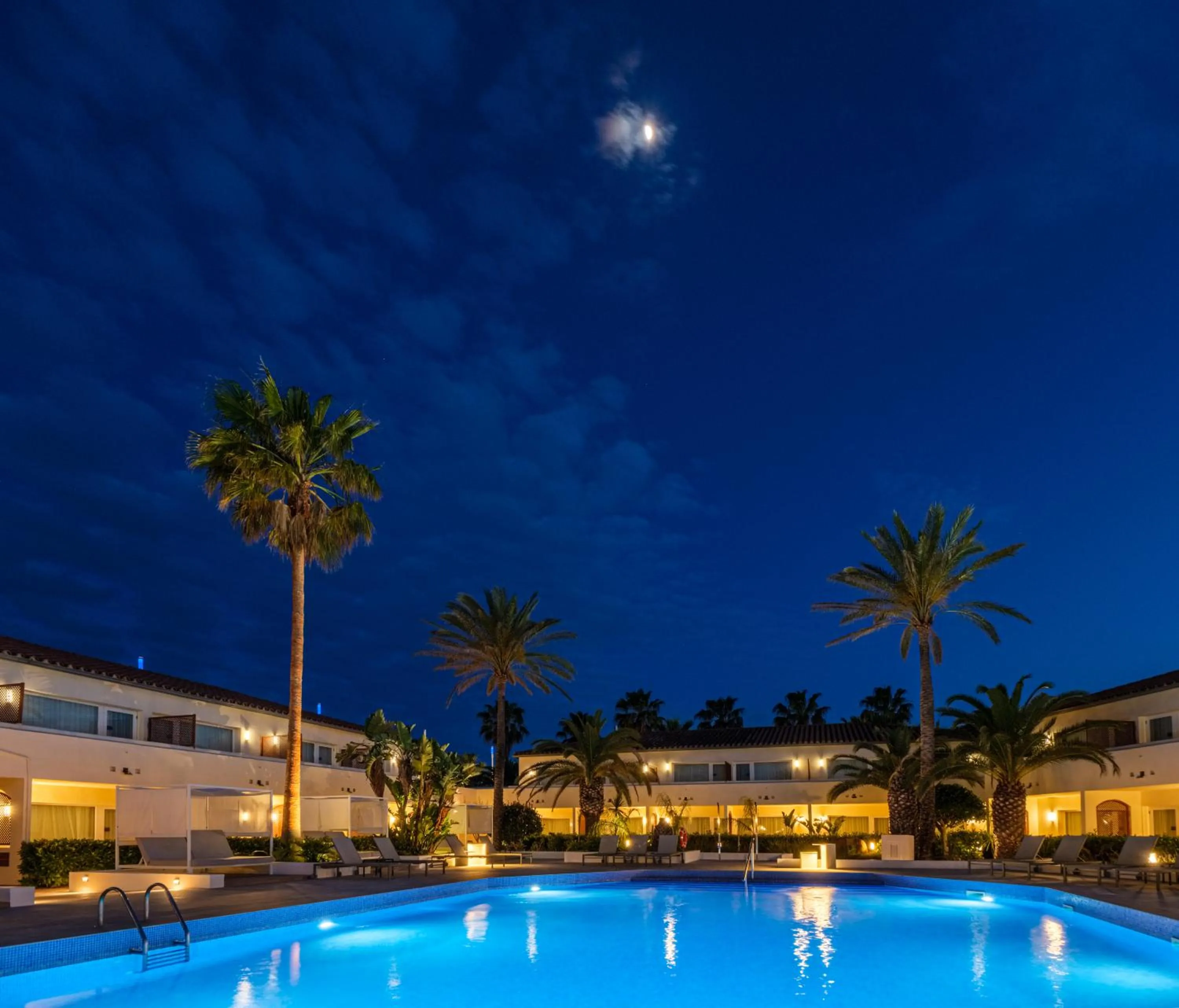 Swimming pool in Oassium Hotel - Adults Only