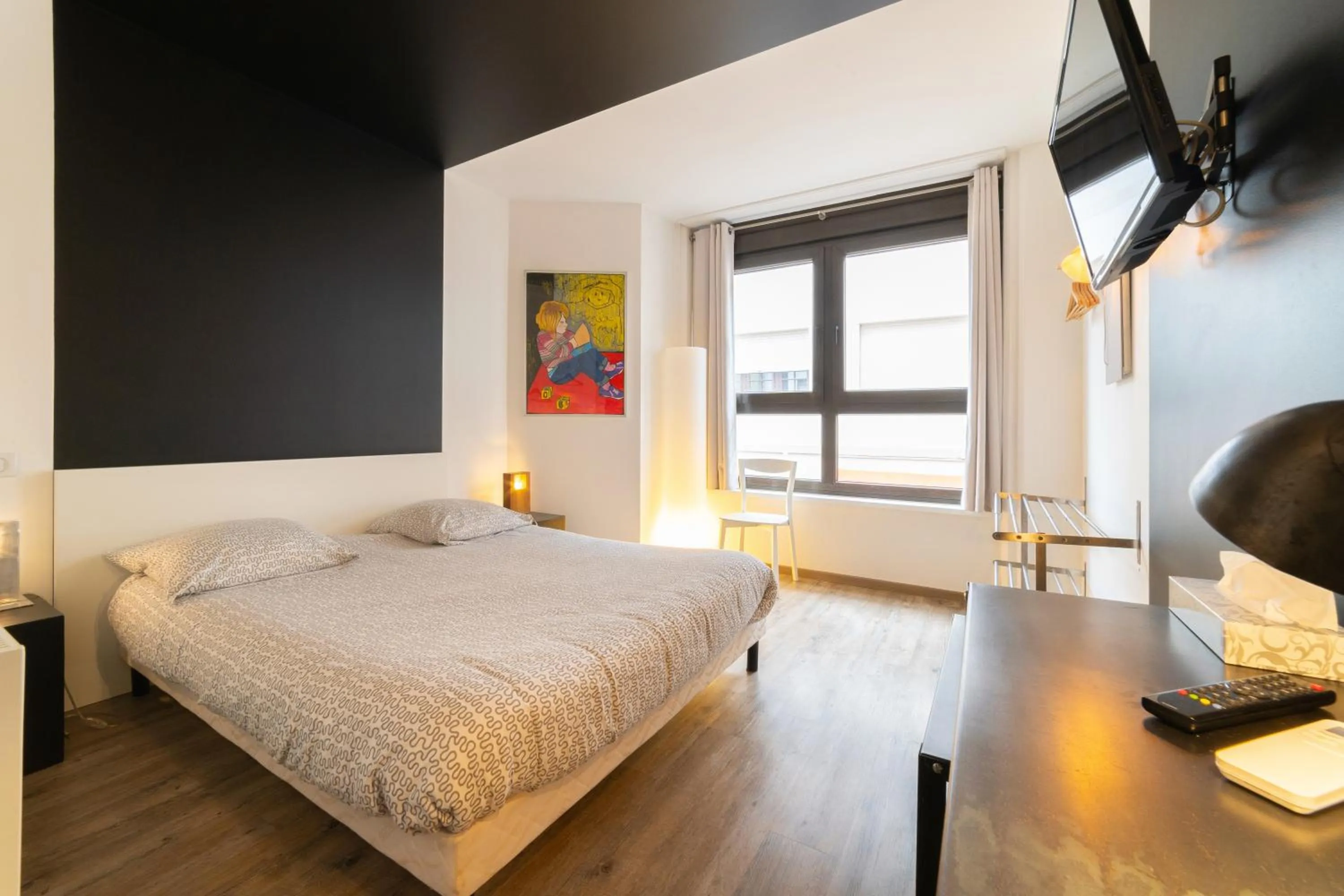 Bed in Maison Mondrian