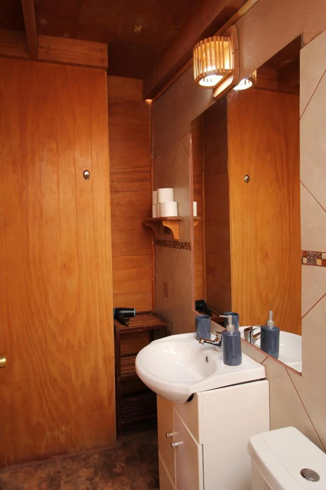 Bathroom in Incahuasi Travelodge