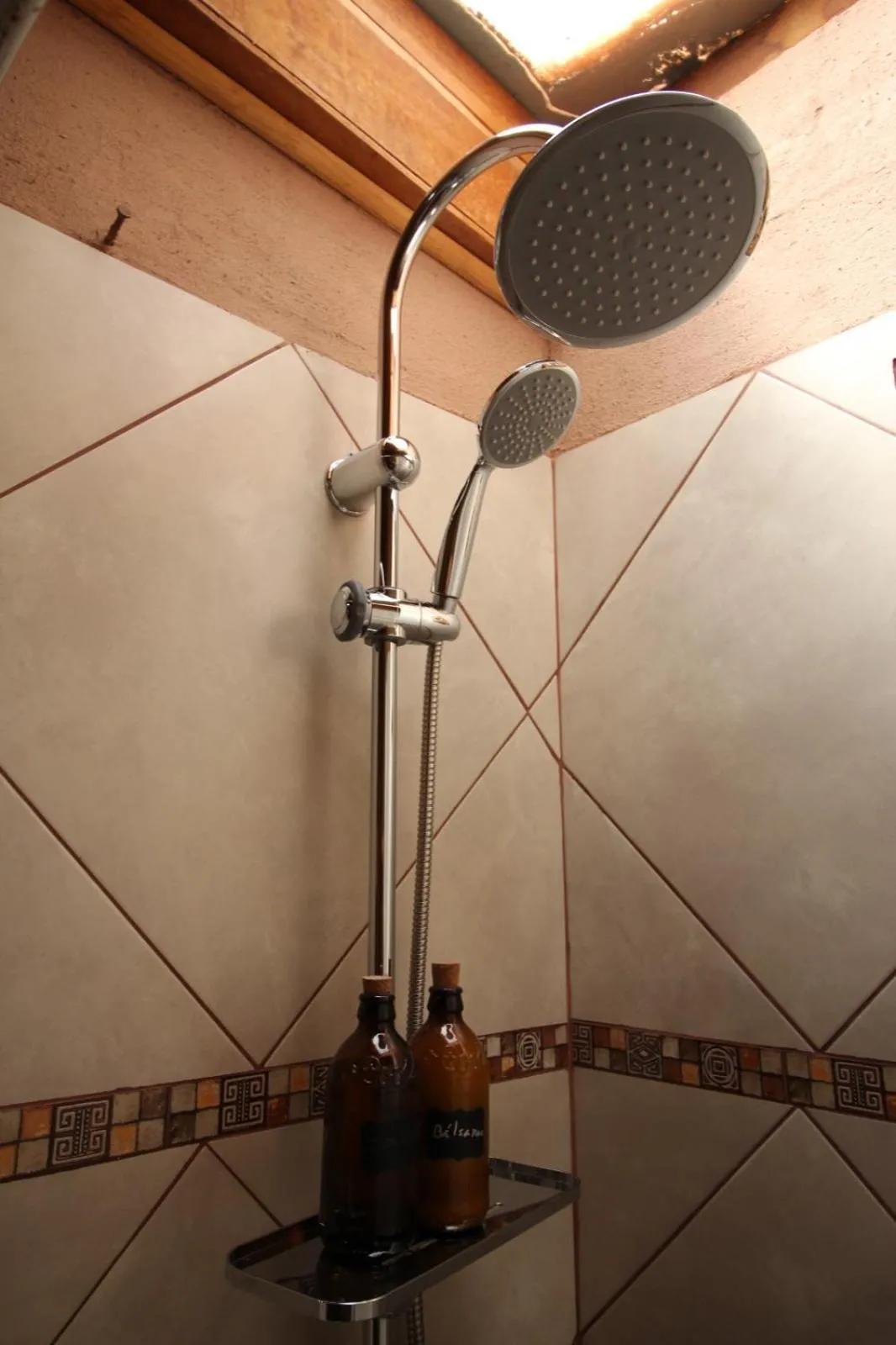 Bathroom in Incahuasi Travelodge