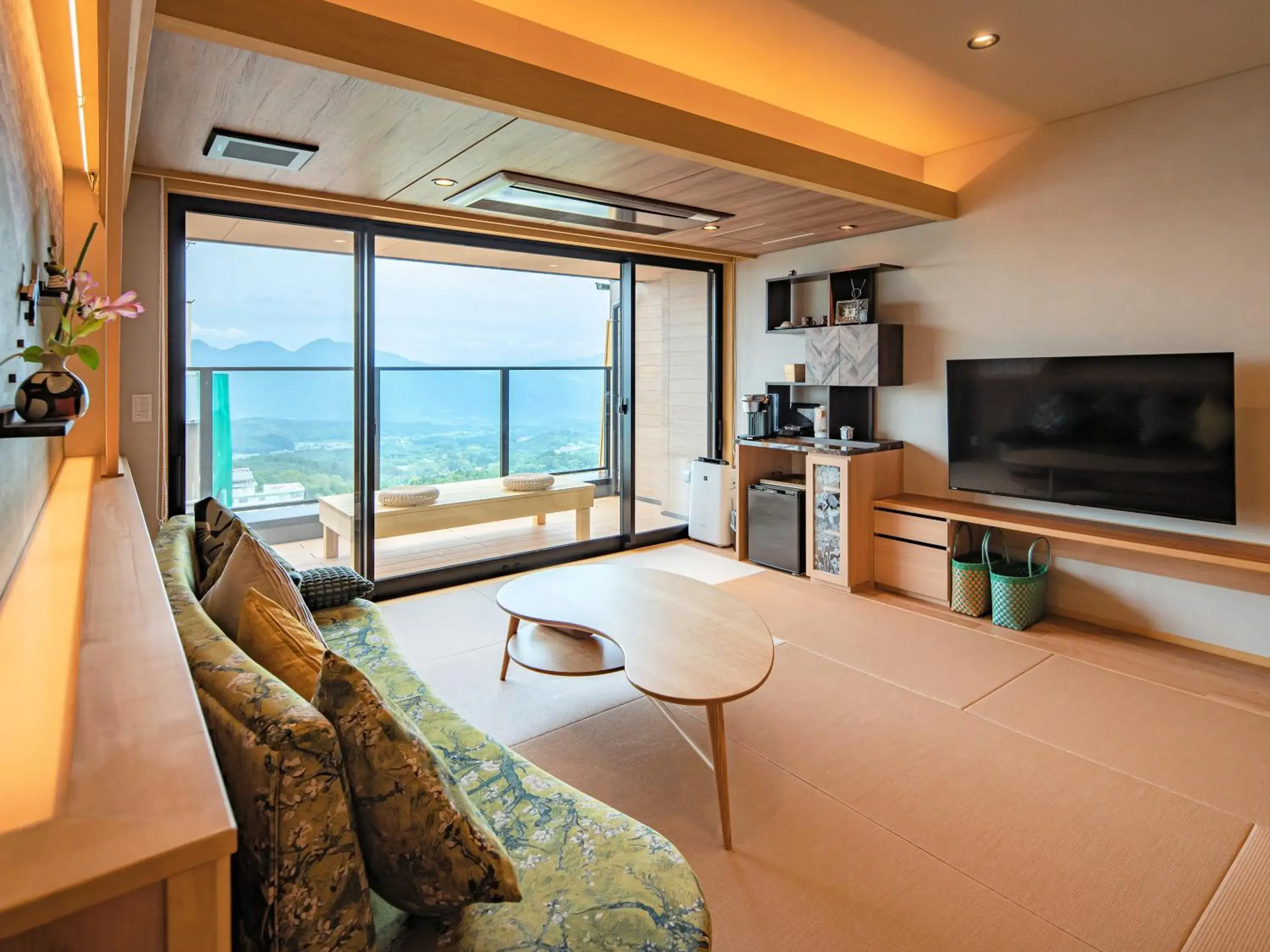 Twin Room with Private Bathroom in Omori Twin Room with Private Bathroom in Omori