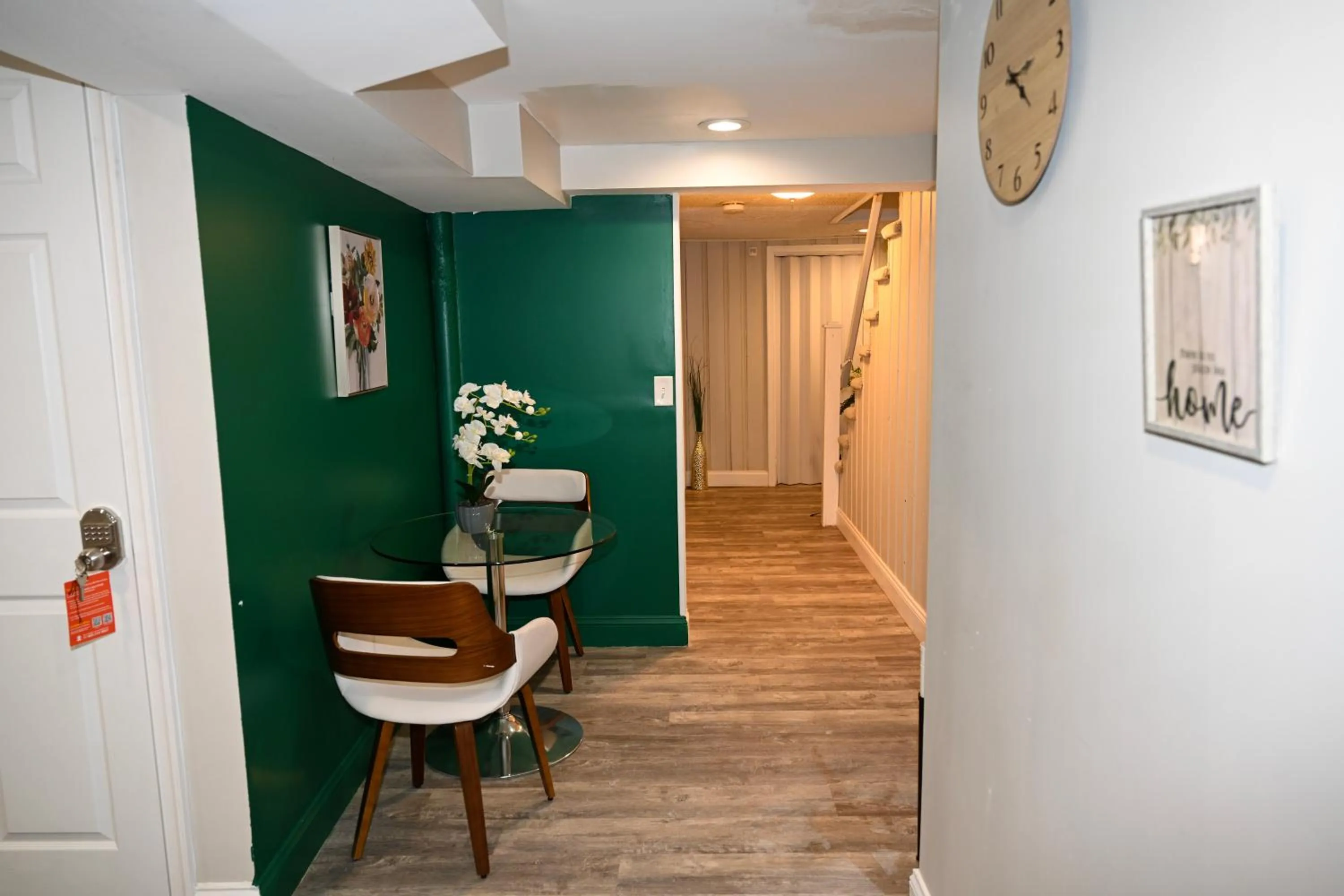 Cozy and Modern 1BR Apartment with WiFi and Dogs Welcome