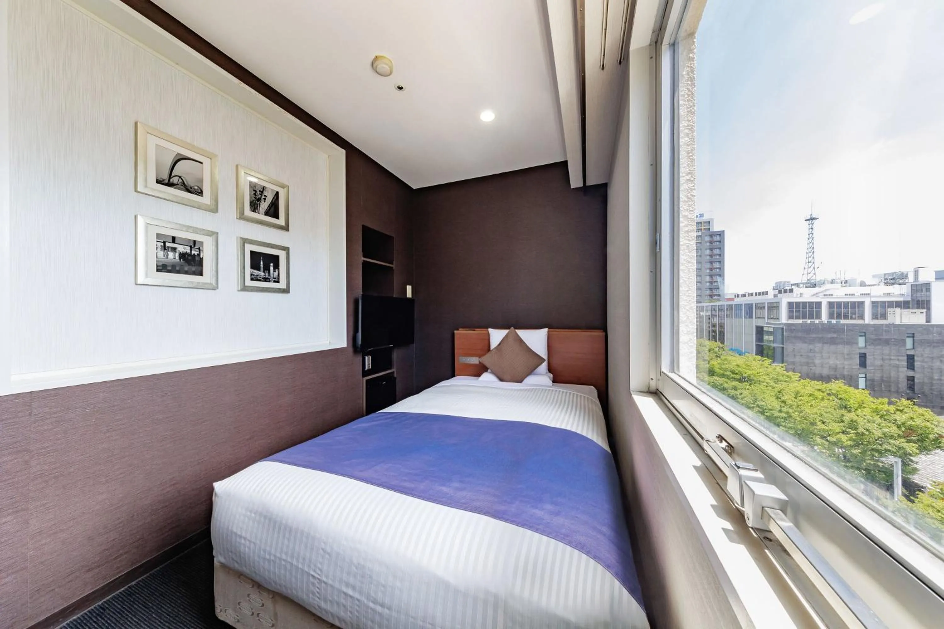 Photo of the whole room, Bed in HOTEL MYSTAYS Nagoya Sakae