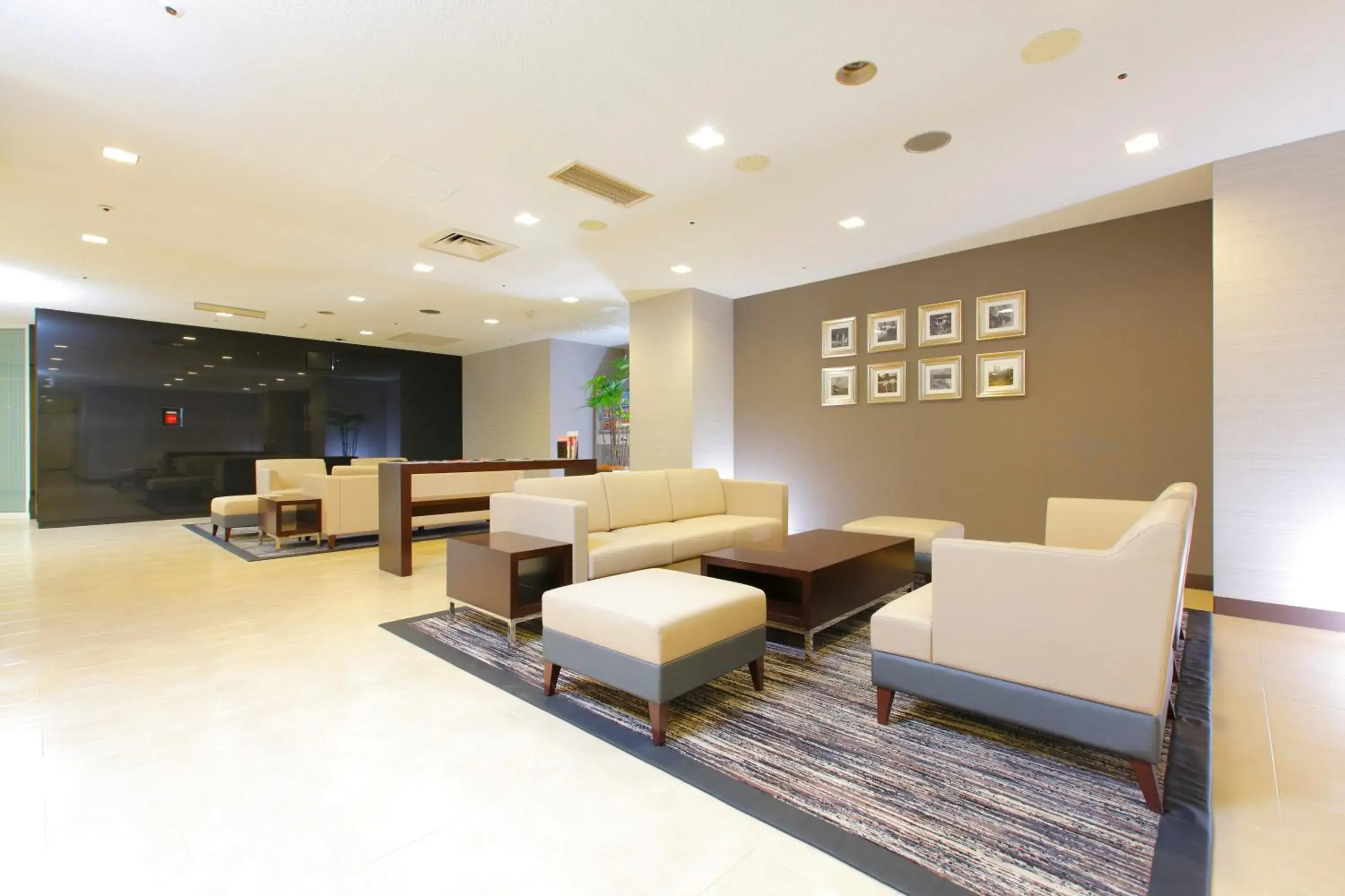 Lobby or reception in HOTEL MYSTAYS Nagoya Sakae Lobby or reception in HOTEL MYSTAYS Nagoya Sakae