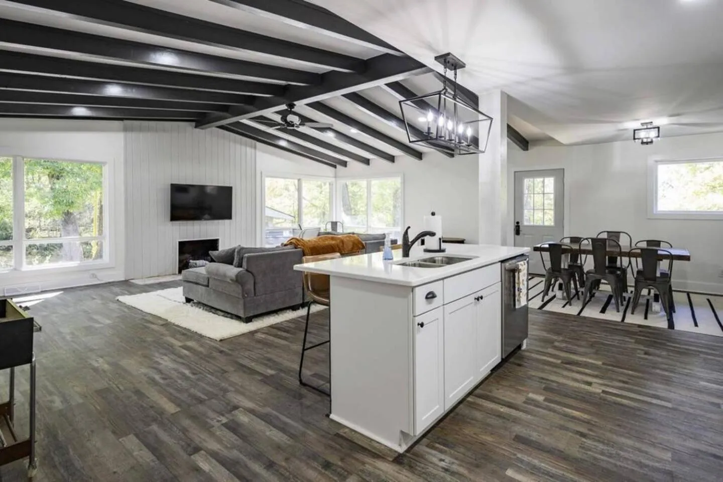 Gorgeous Renovated Home With Large & Private Lot