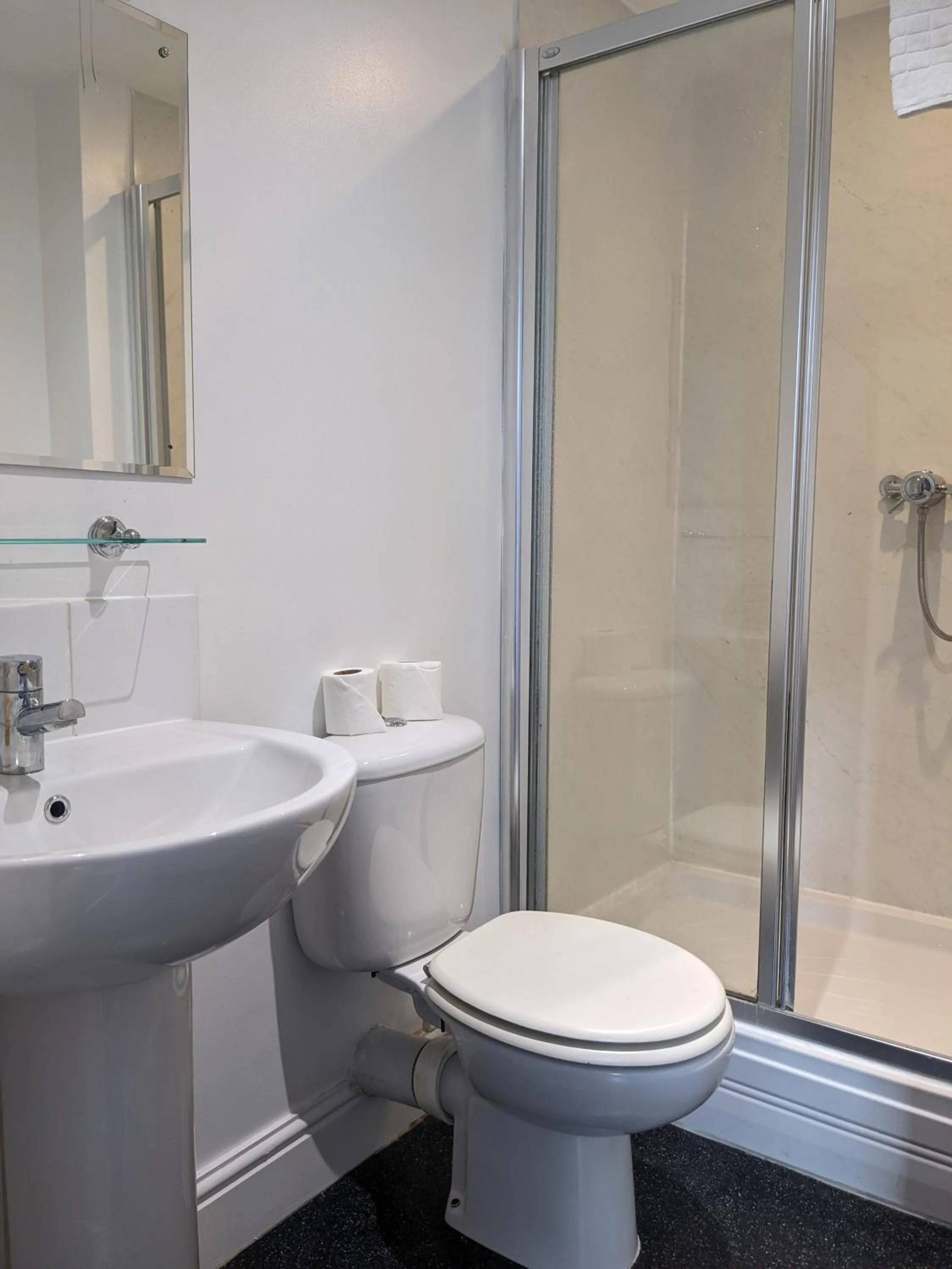 Bathroom in Blue Keys Hotel Southampton