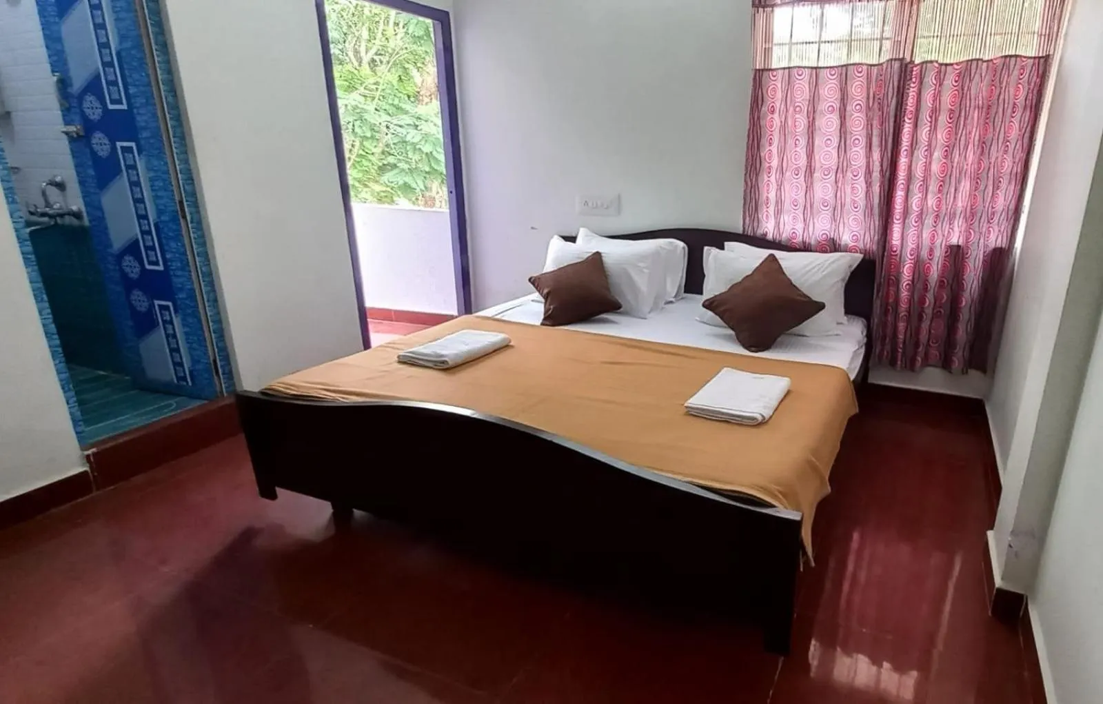 Bed in iSTAYS - Loop Road, Yercaud