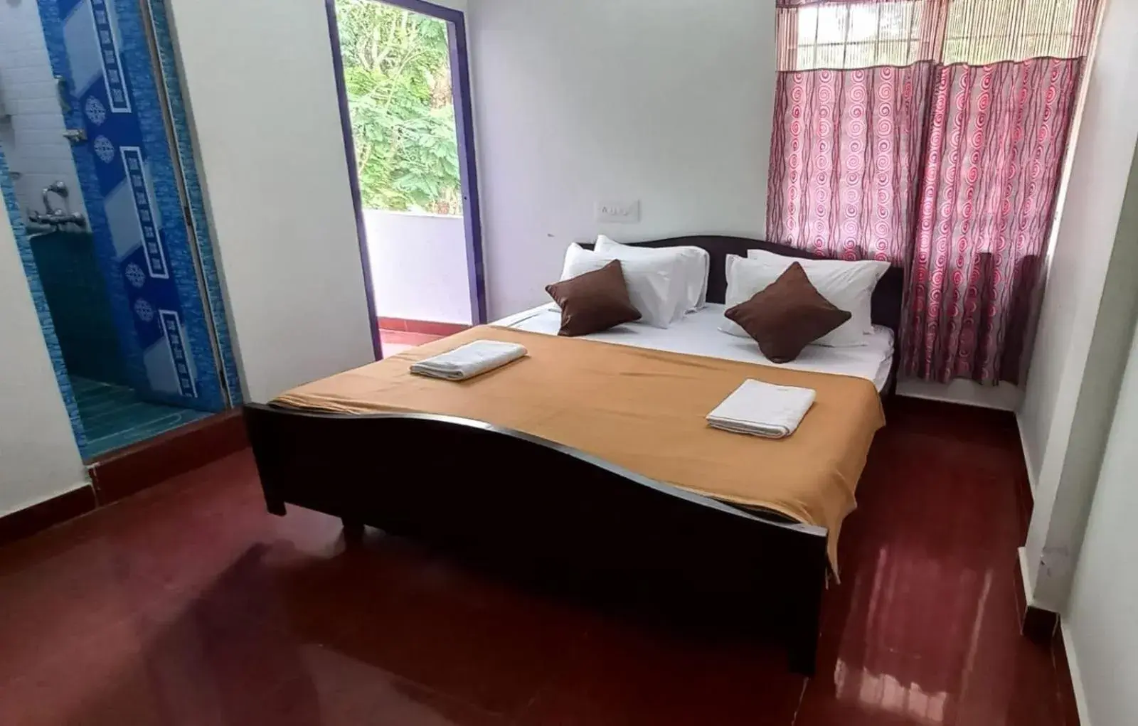 Bed in iSTAYS - Loop Road, Yercaud Bed in iSTAYS - Loop Road, Yercaud