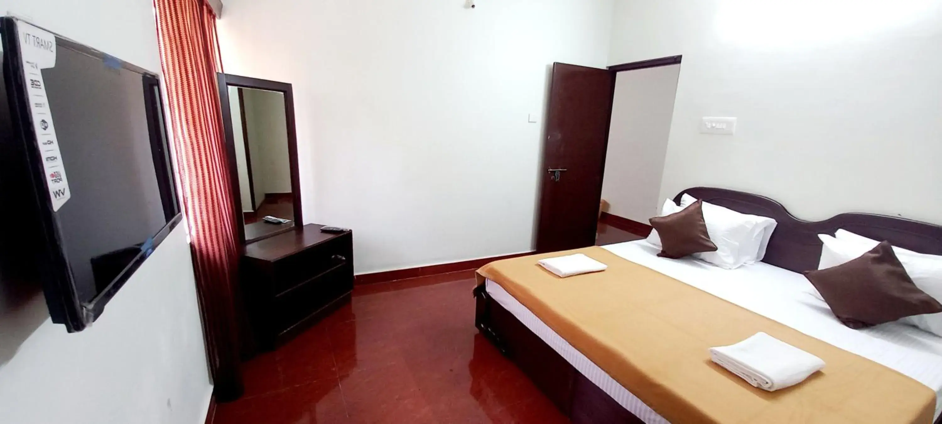 Communal lounge/ TV room in iSTAYS - Loop Road, Yercaud Communal lounge/ TV room in iSTAYS - Loop Road, Yercaud