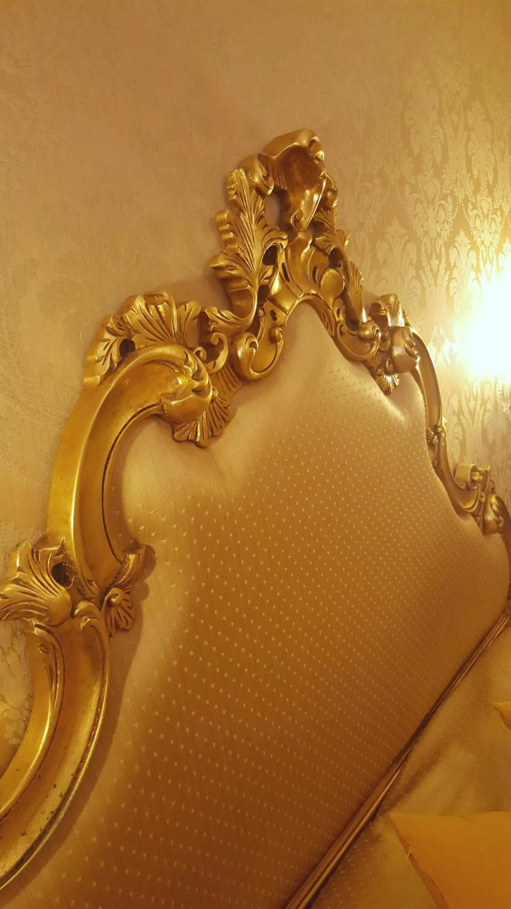 Decorative detail in Casa Pisani Canal