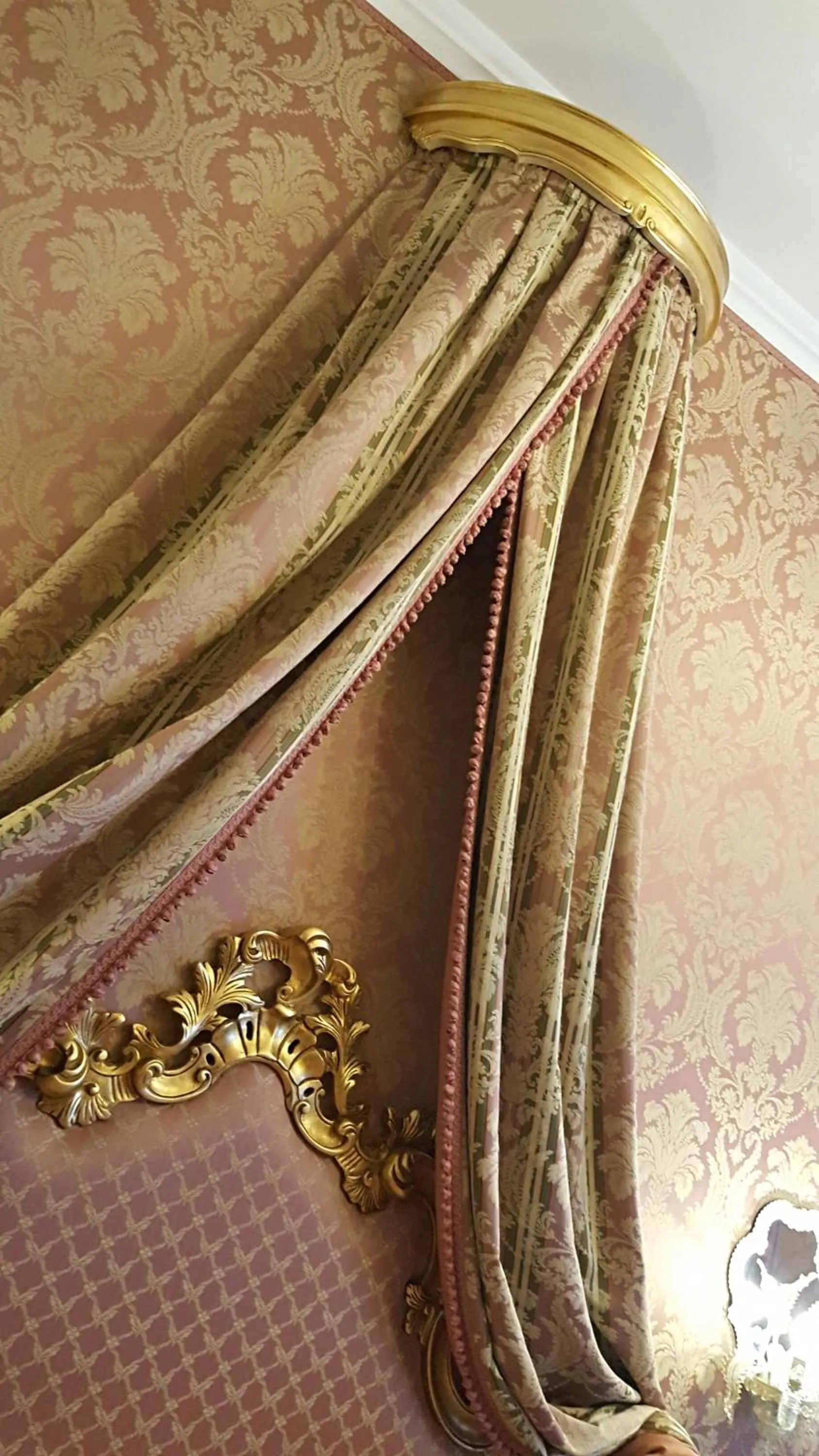 Decorative detail, Bed in Casa Pisani Canal