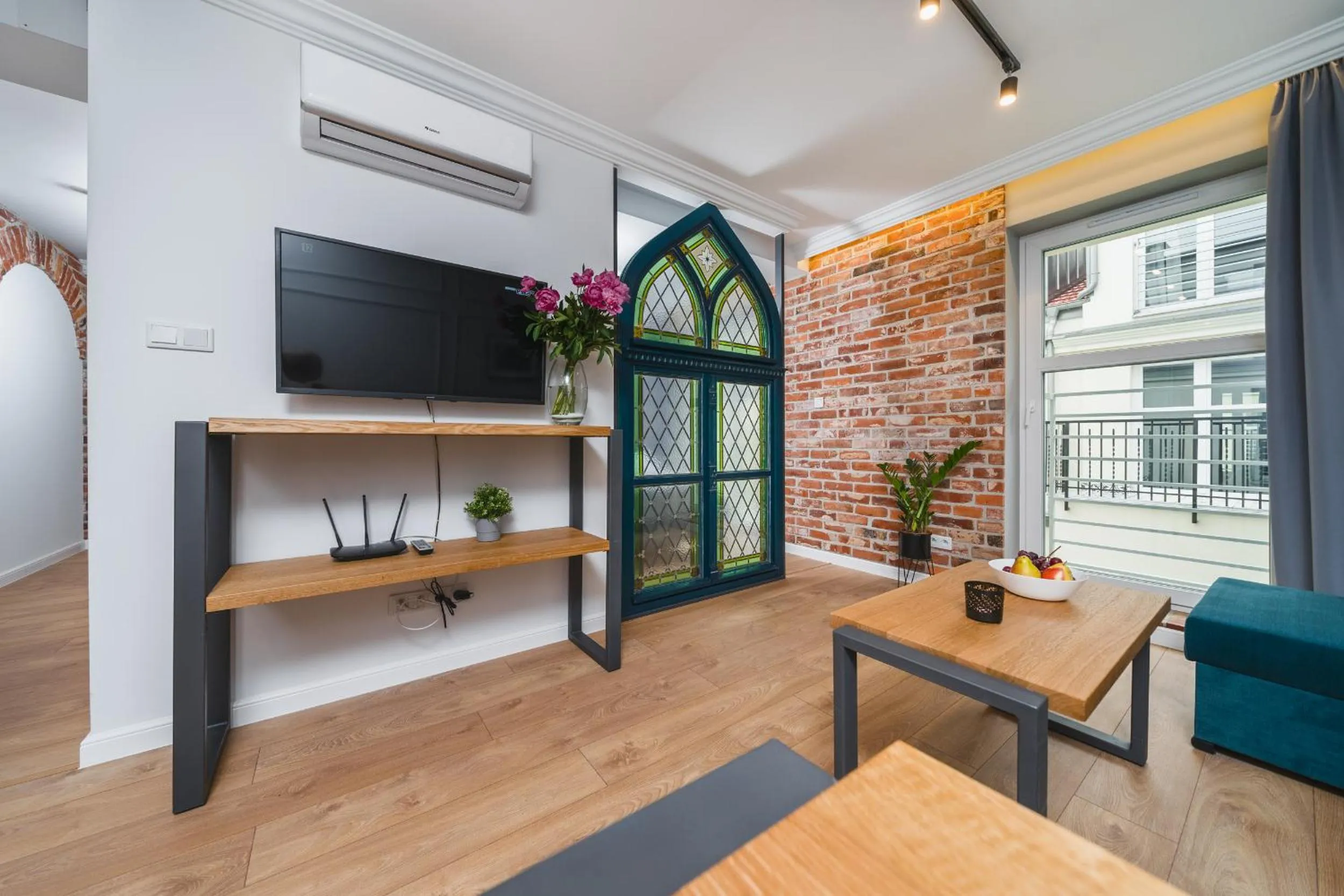 TV and multimedia in Saint Florian's Suites - Old Town Luxury Apartments - by Upstairs