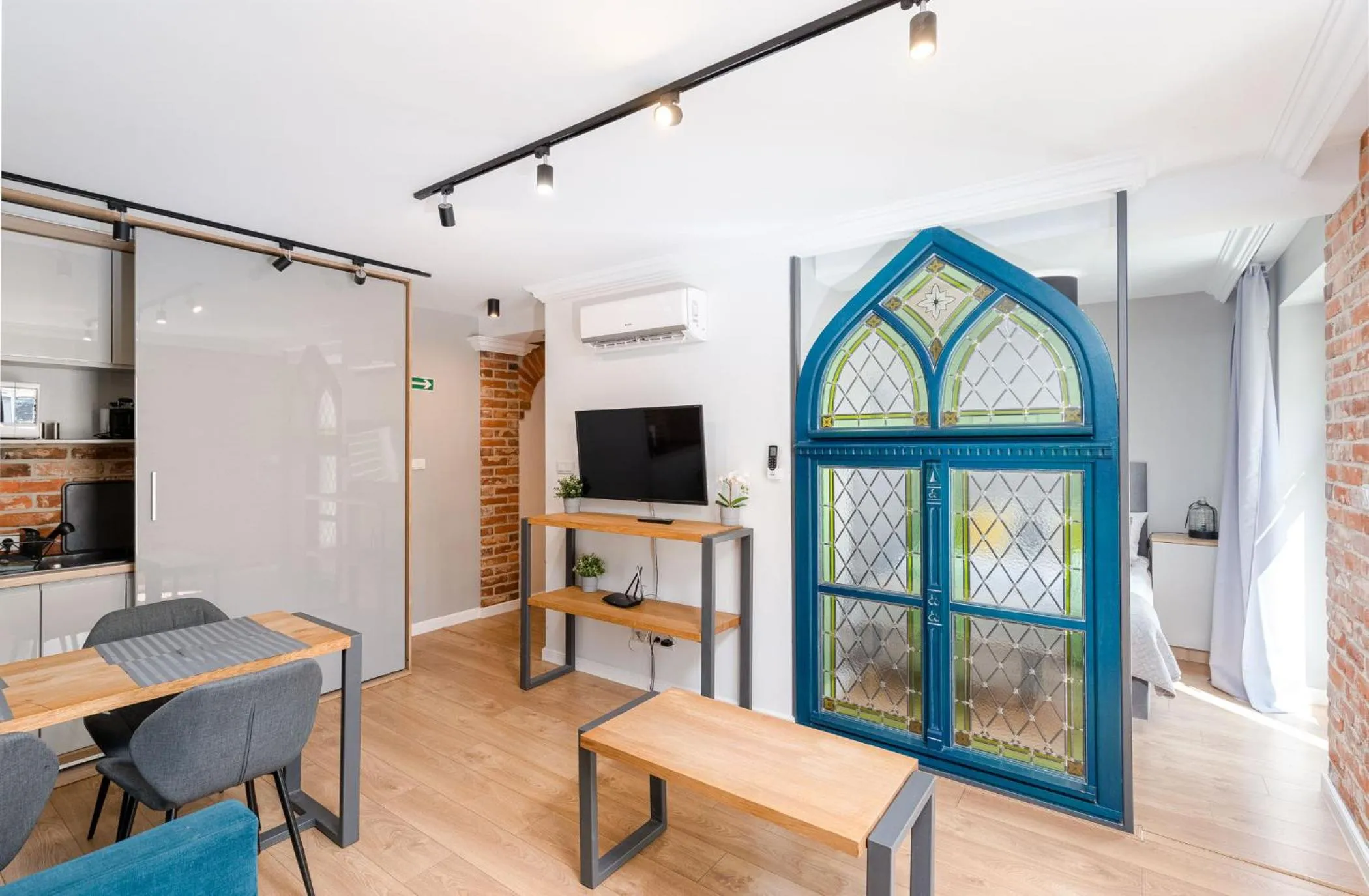 TV and multimedia in Saint Florian's Suites - Old Town Luxury Apartments - by Upstairs