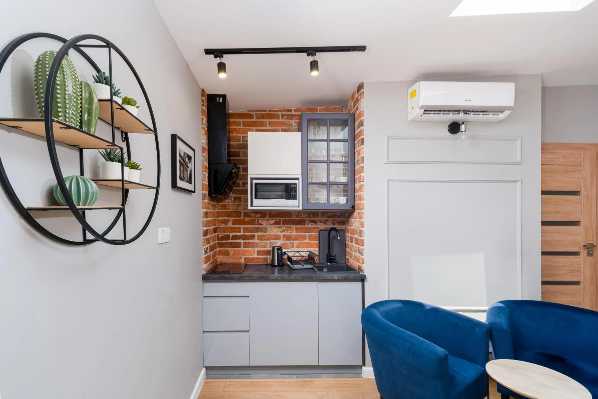 Coffee/tea facilities in Saint Florian's Suites - Old Town Luxury Apartments - by Upstairs
