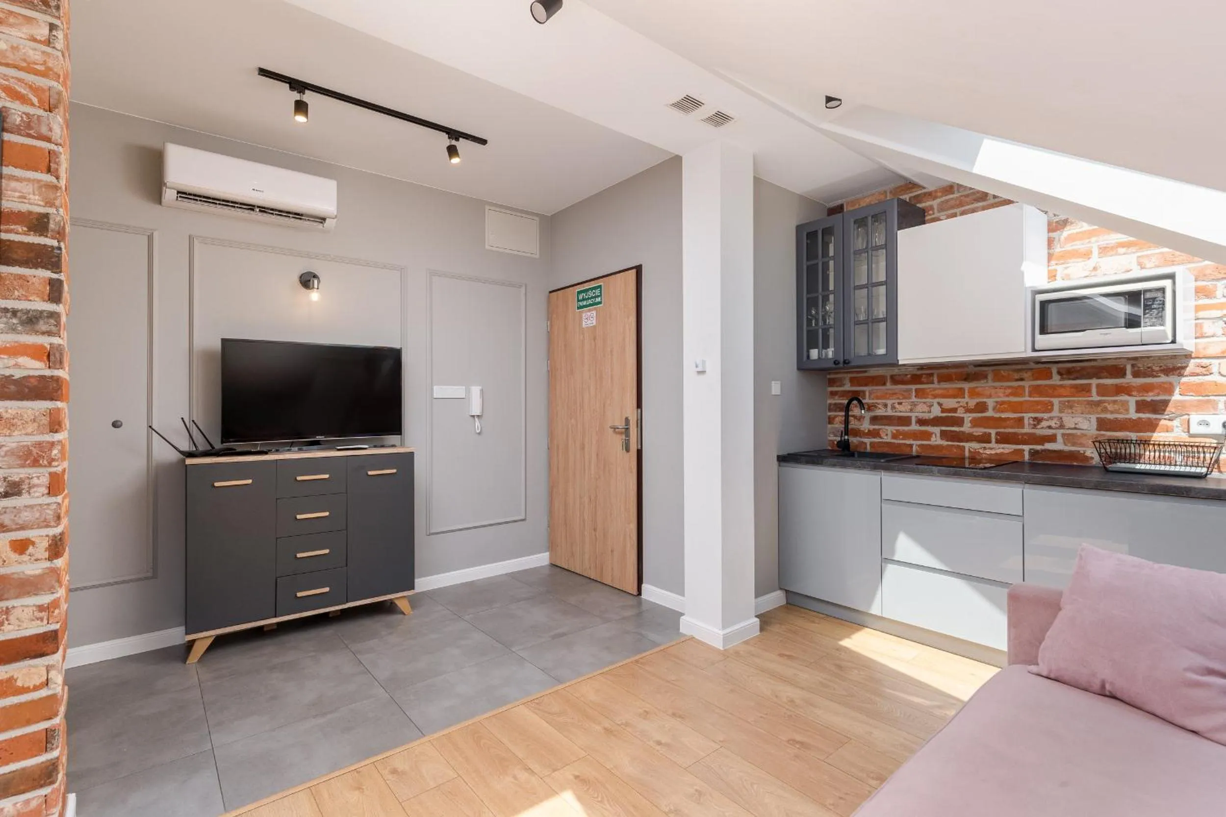 TV and multimedia in Saint Florian's Suites - Old Town Luxury Apartments - by Upstairs