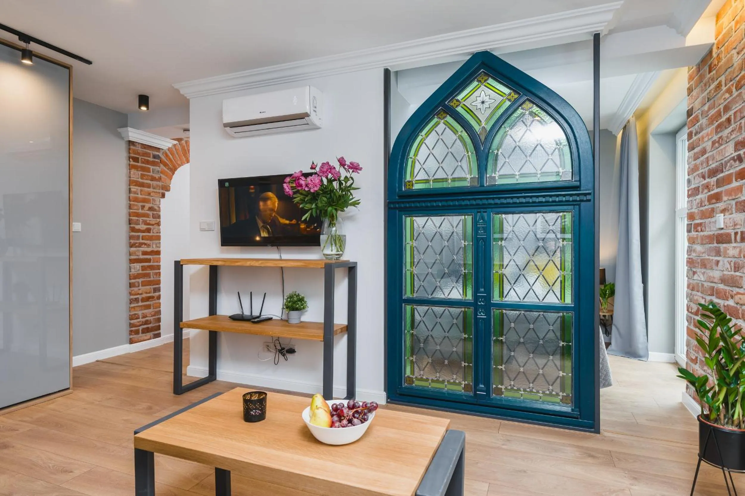 TV and multimedia in Saint Florian's Suites - Old Town Luxury Apartments - by Upstairs