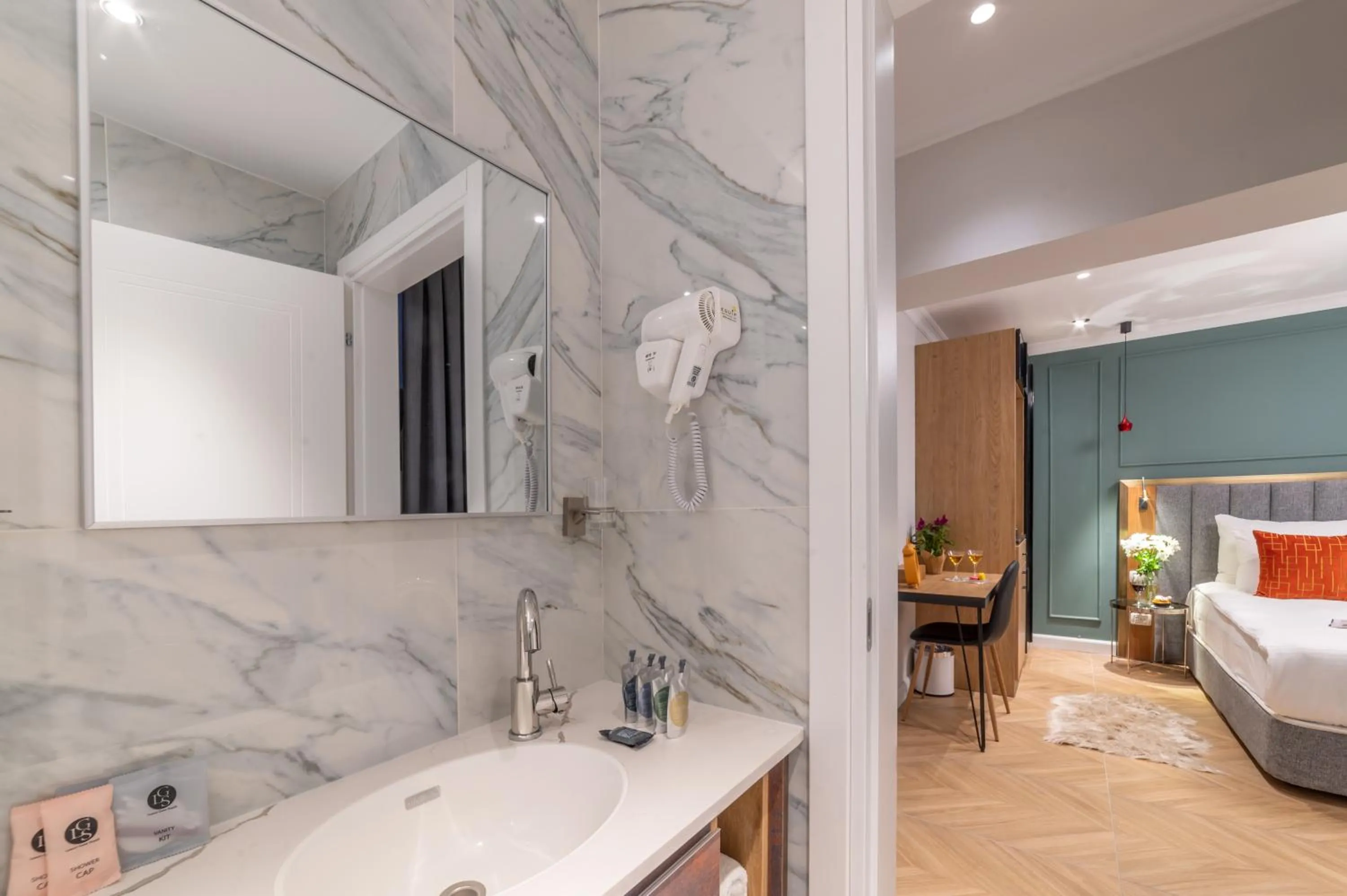 Bathroom, Bed in The David Story Boutique