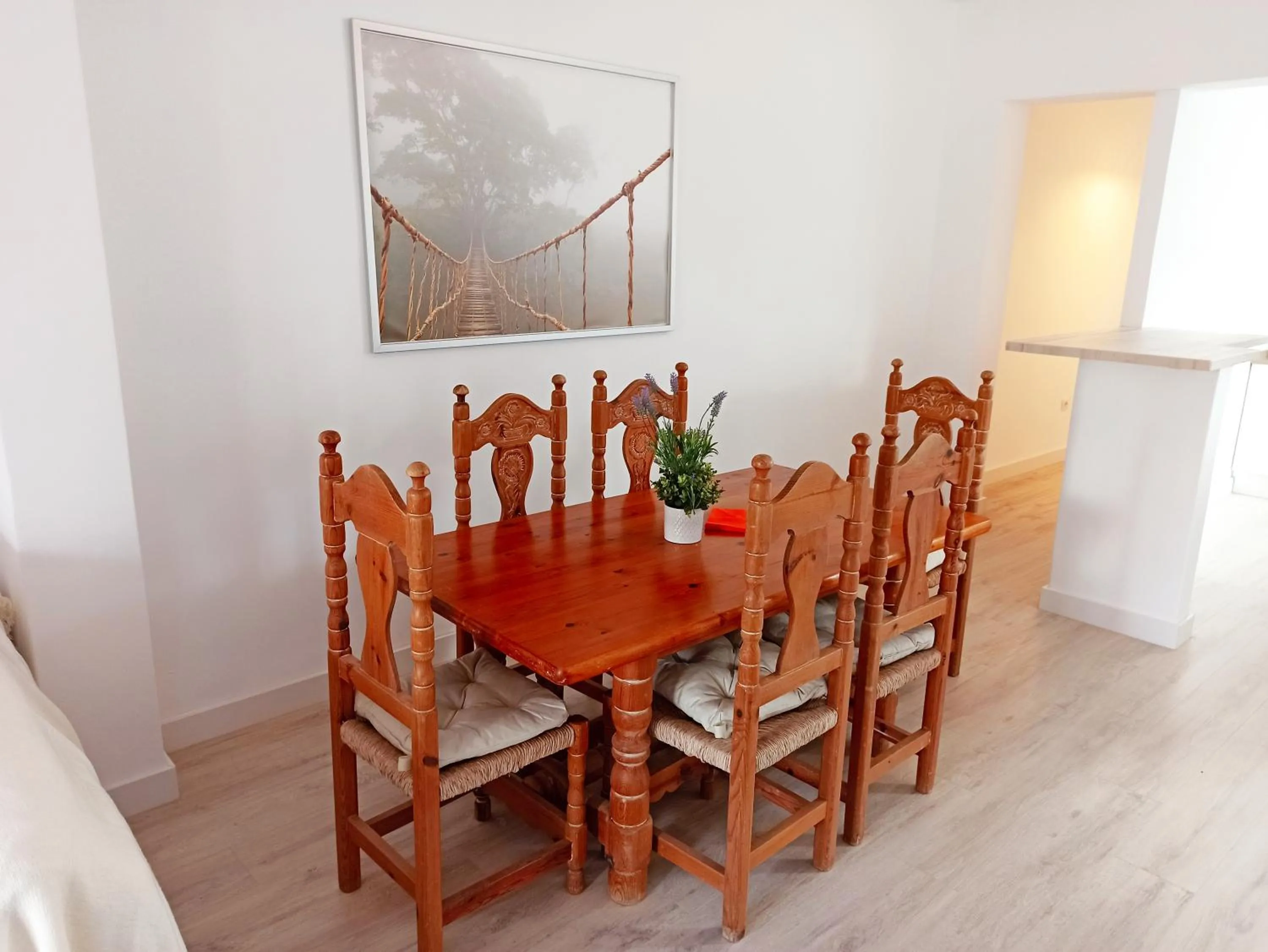 Dining area in Light-flooded loft in Santa Cruz
