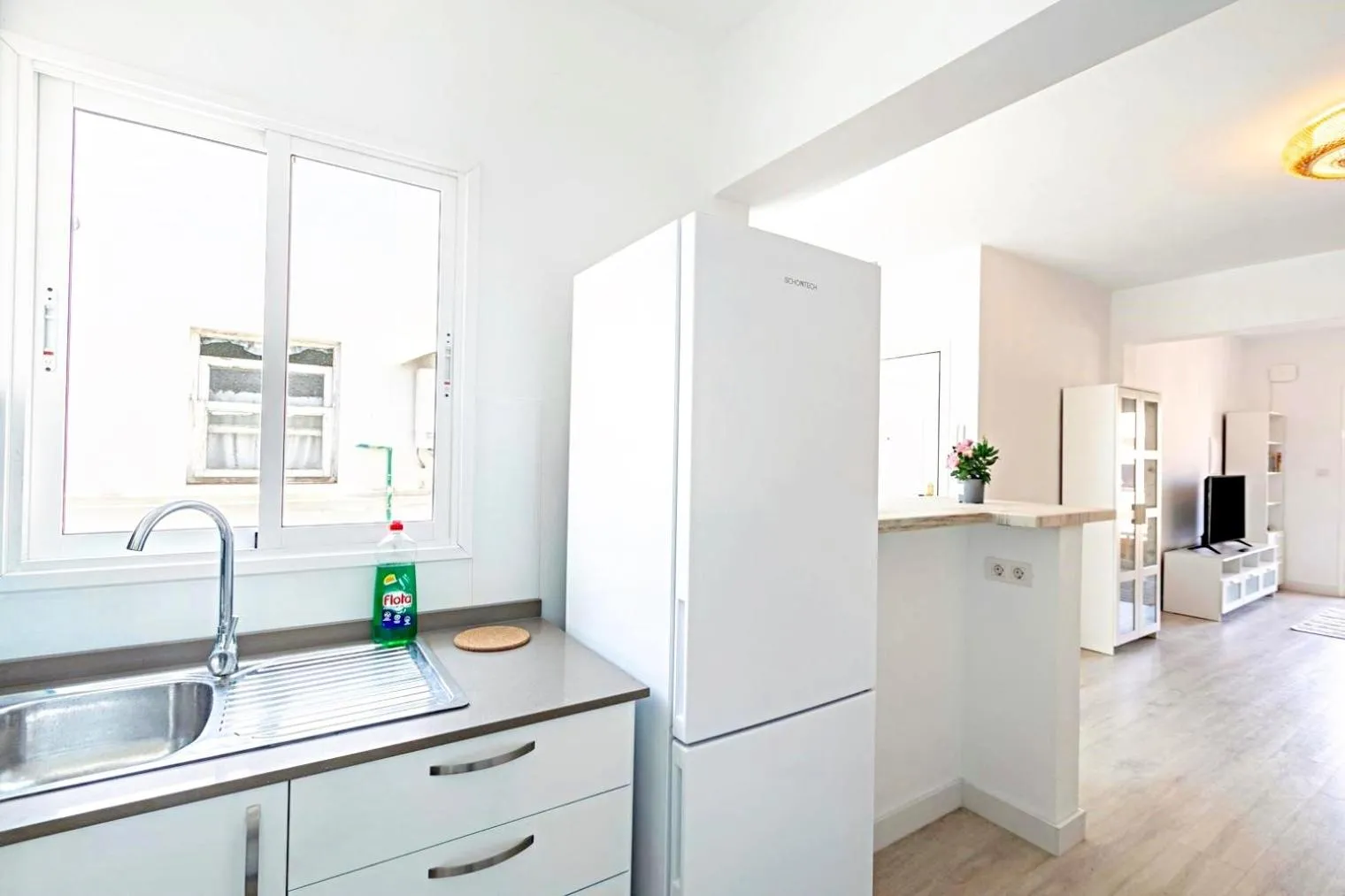 Kitchen or kitchenette in Light-flooded loft in Santa Cruz