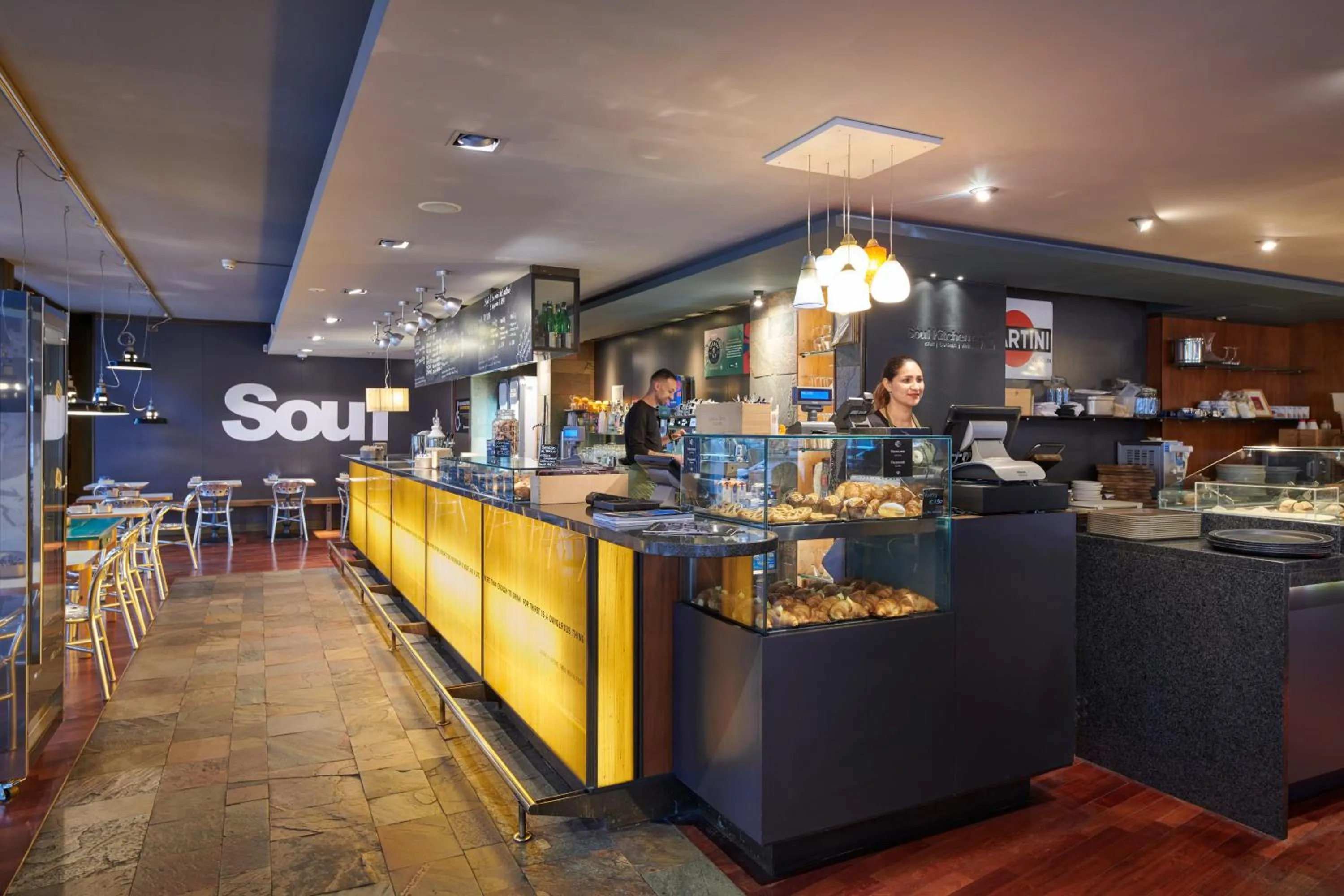 Lounge or bar in Hotel Plaza