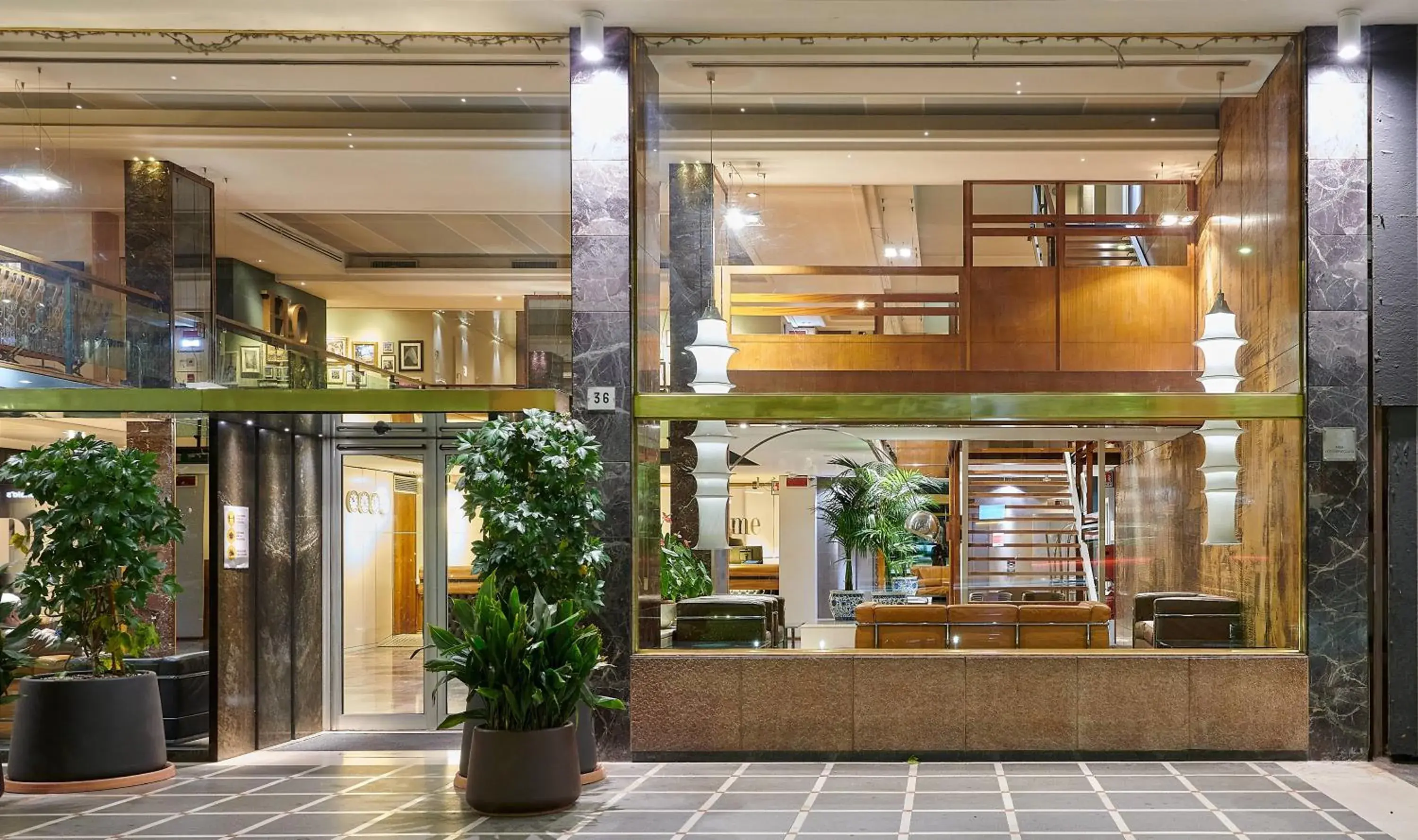 Facade/entrance in Hotel Plaza Facade/entrance in Hotel Plaza