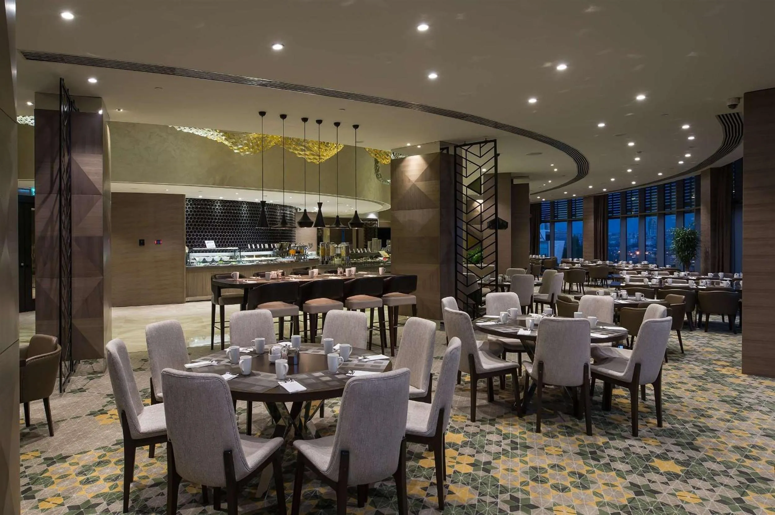 Restaurant/places to eat in Hilton Istanbul Kozyatagi