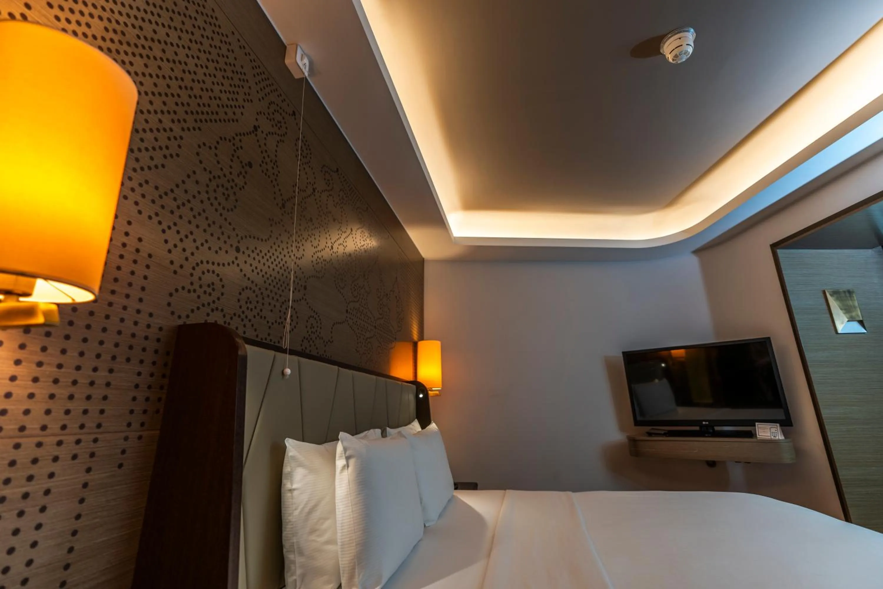 Bedroom, Bed in Hilton Istanbul Kozyatagi