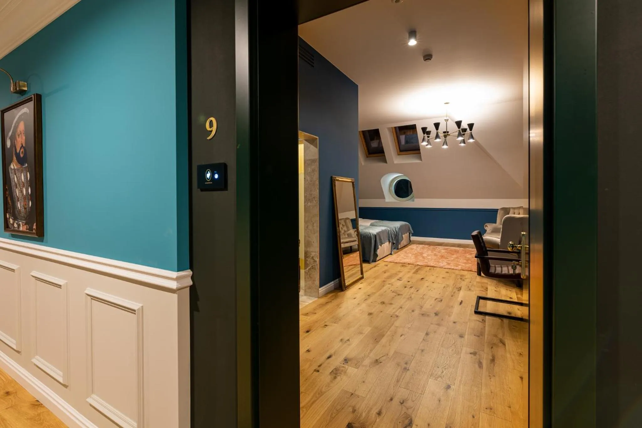 Photo of the whole room in Boutique Hotel Cocosul de Aur