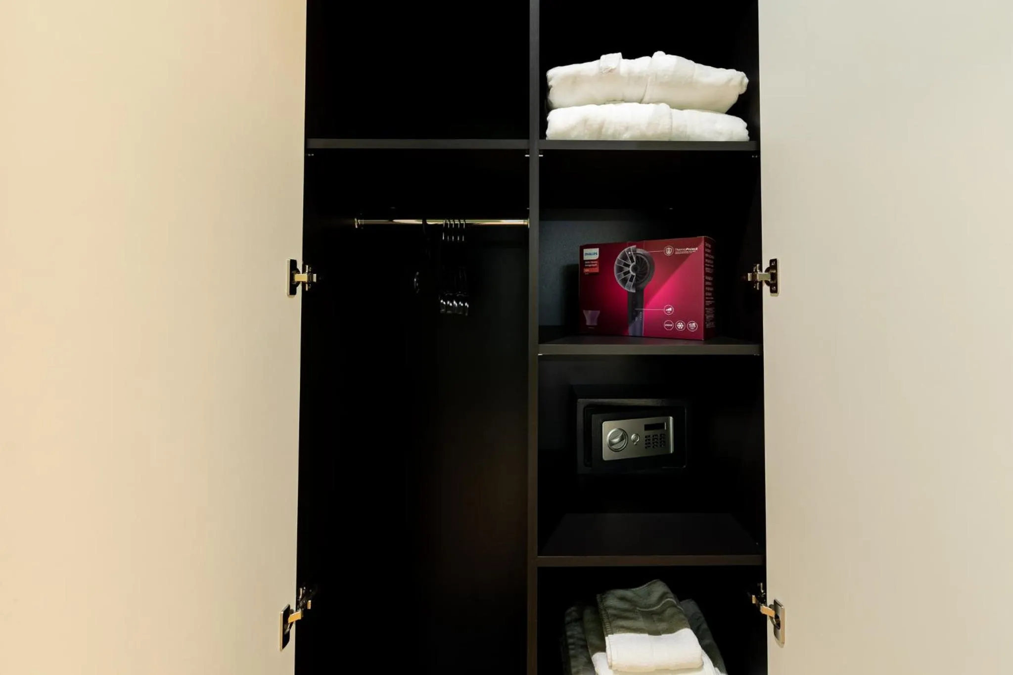 safe in Boutique Hotel Cocosul de Aur