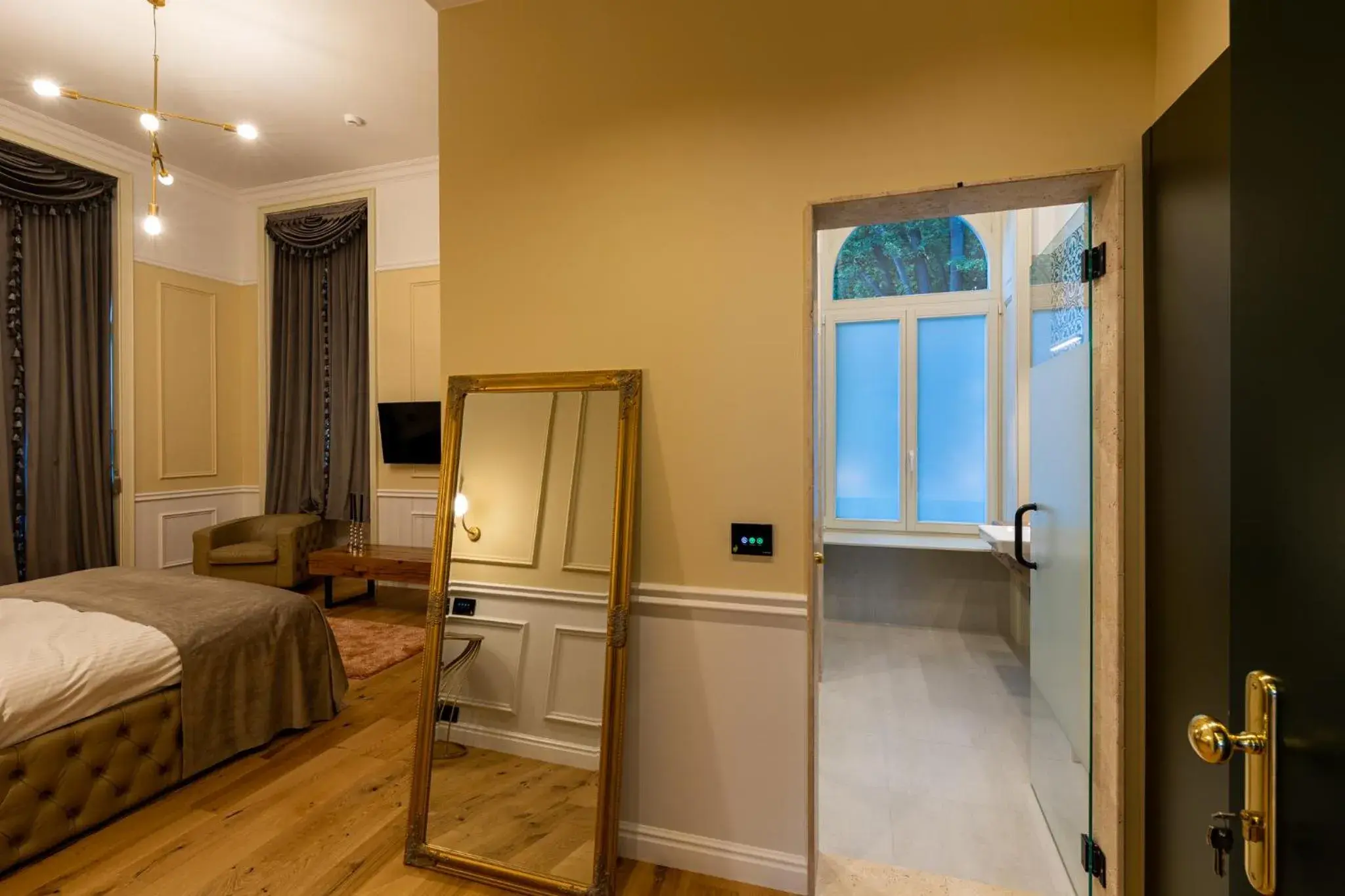 Photo of the whole room, Bed in Boutique Hotel Cocosul de Aur Photo of the whole room, Bed in Boutique Hotel Cocosul de Aur