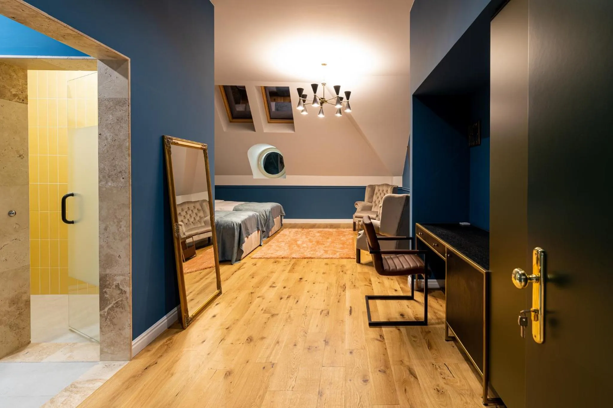 Photo of the whole room in Boutique Hotel Cocosul de Aur