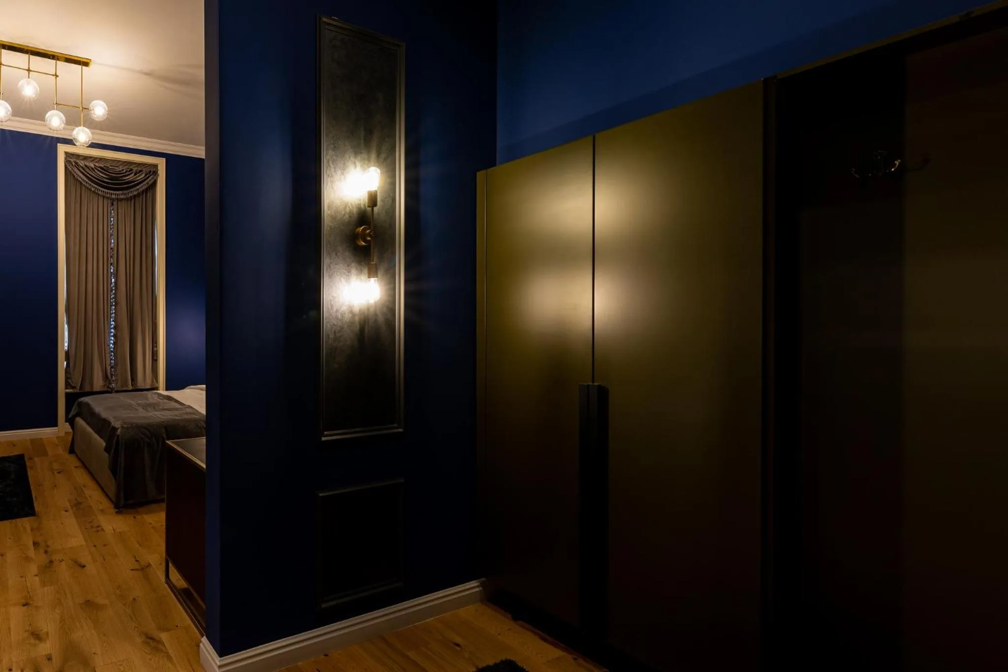 wardrobe in Boutique Hotel Cocosul de Aur