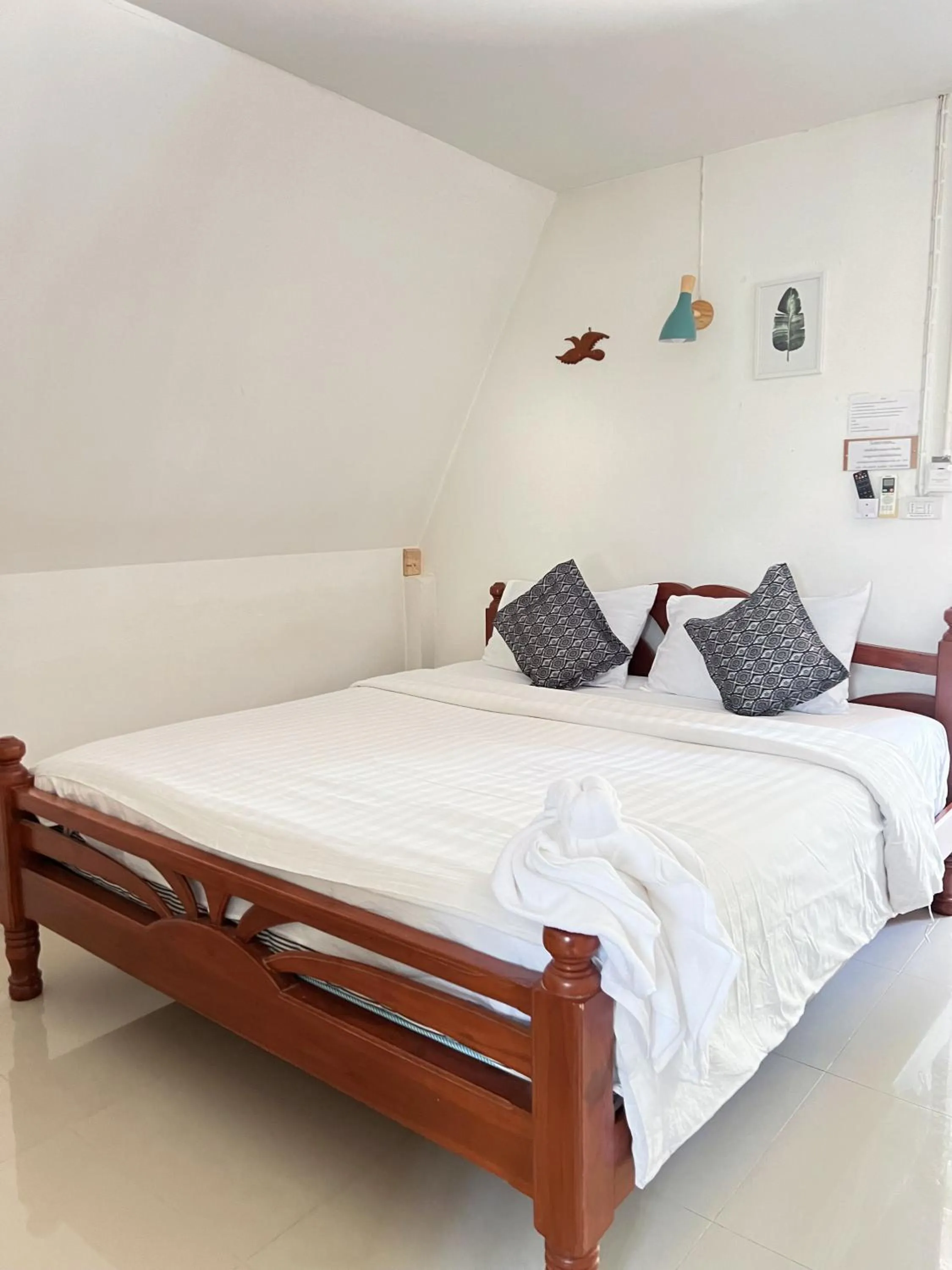 Bed in Pijittra Resort