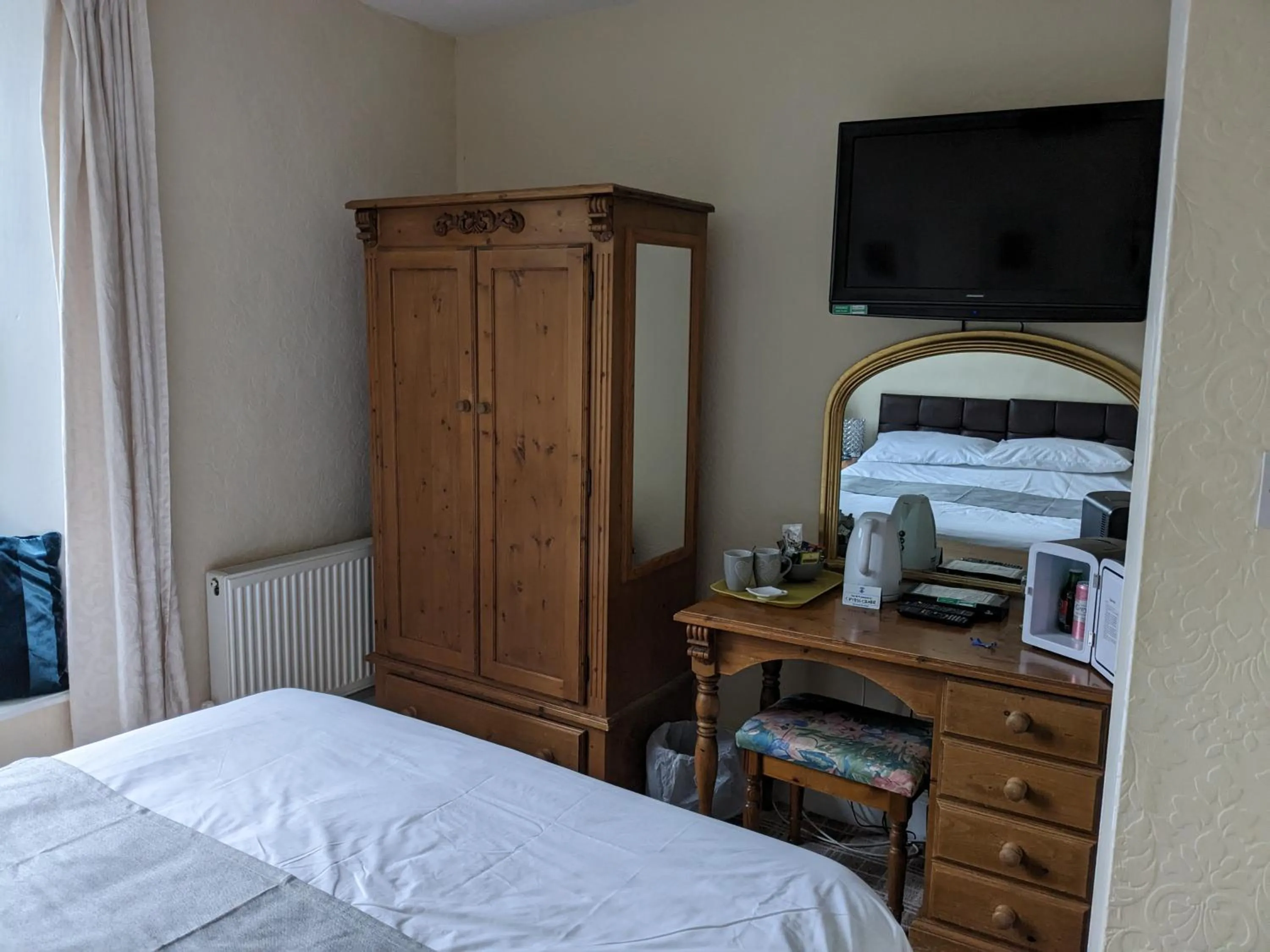 hair dresser in The Board Inn - Lealholm