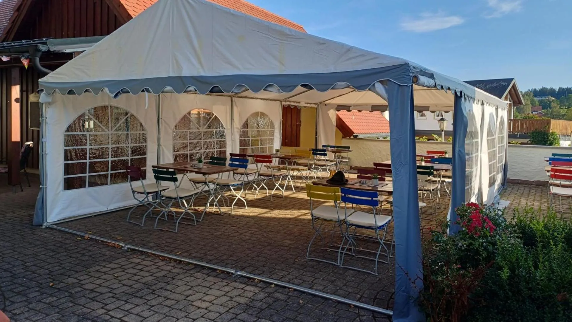 Restaurant/places to eat in Landhotel Jägerhof