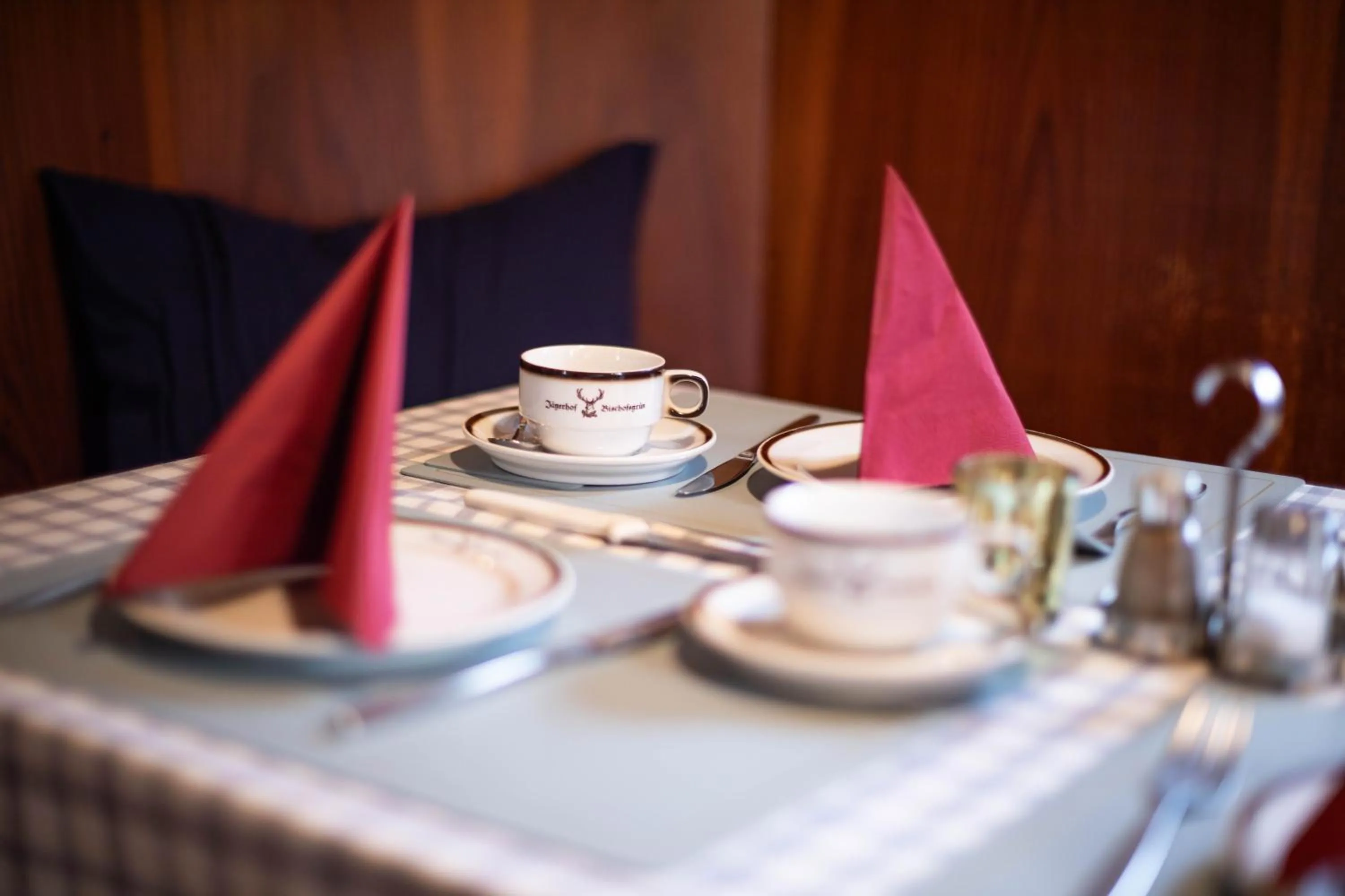 Restaurant/places to eat in Landhotel Jägerhof