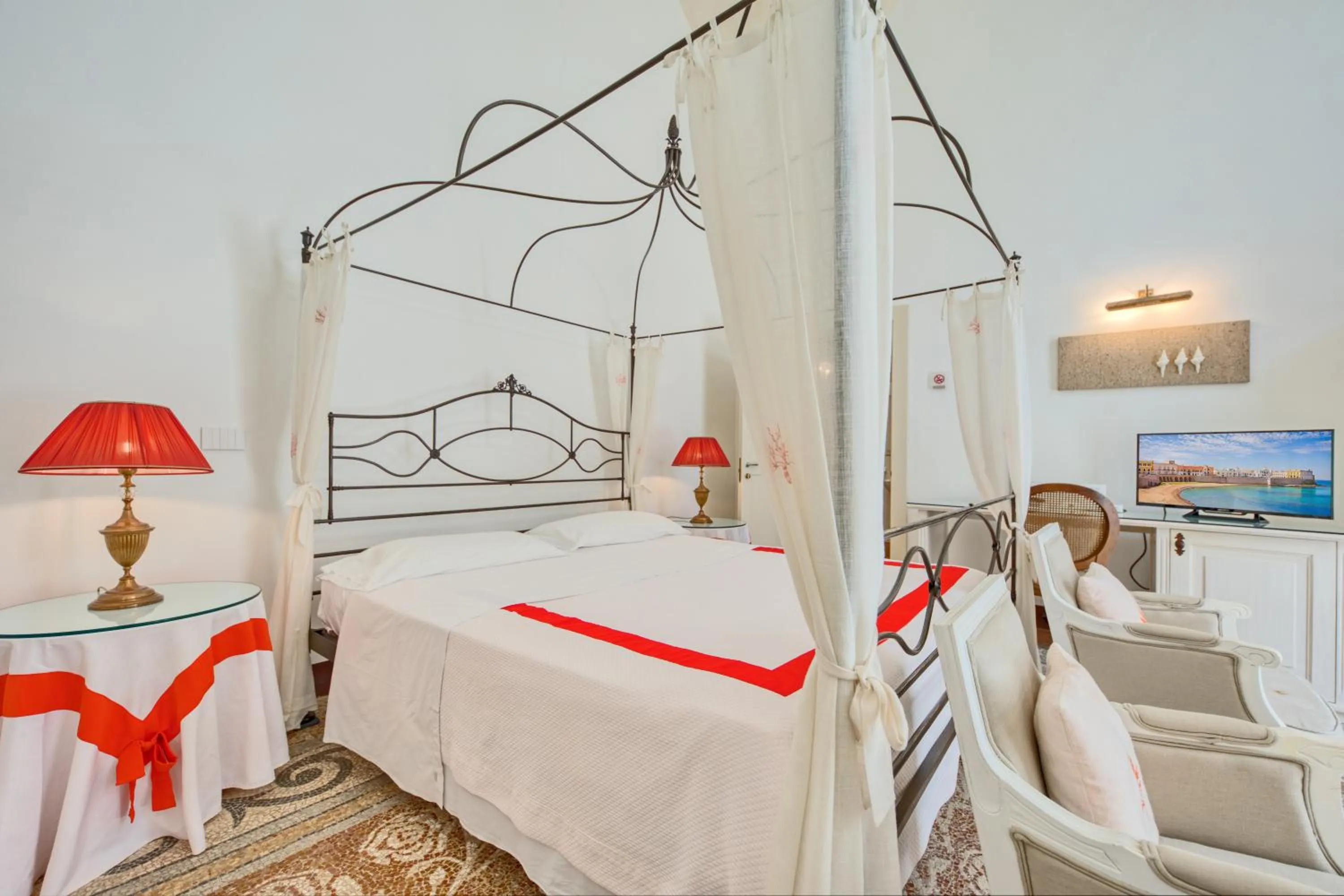 Bedroom, Bed in Palazzo Mosco - Dimora Storica