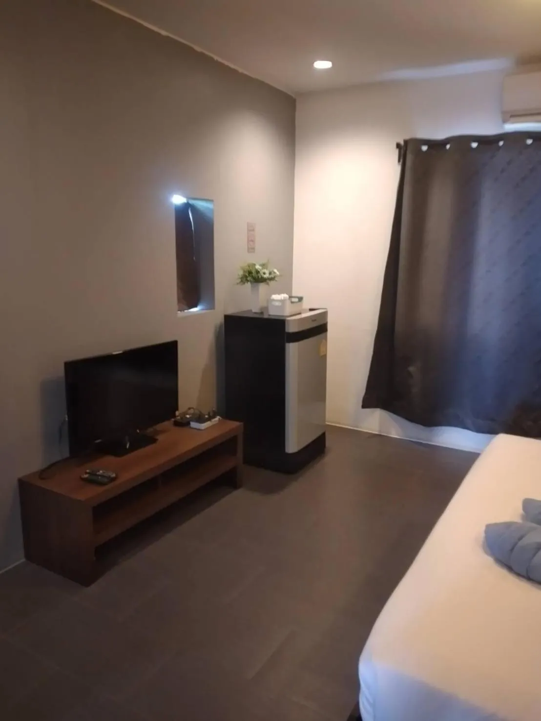 TV and multimedia, Bed in White Monkey Guesthouse