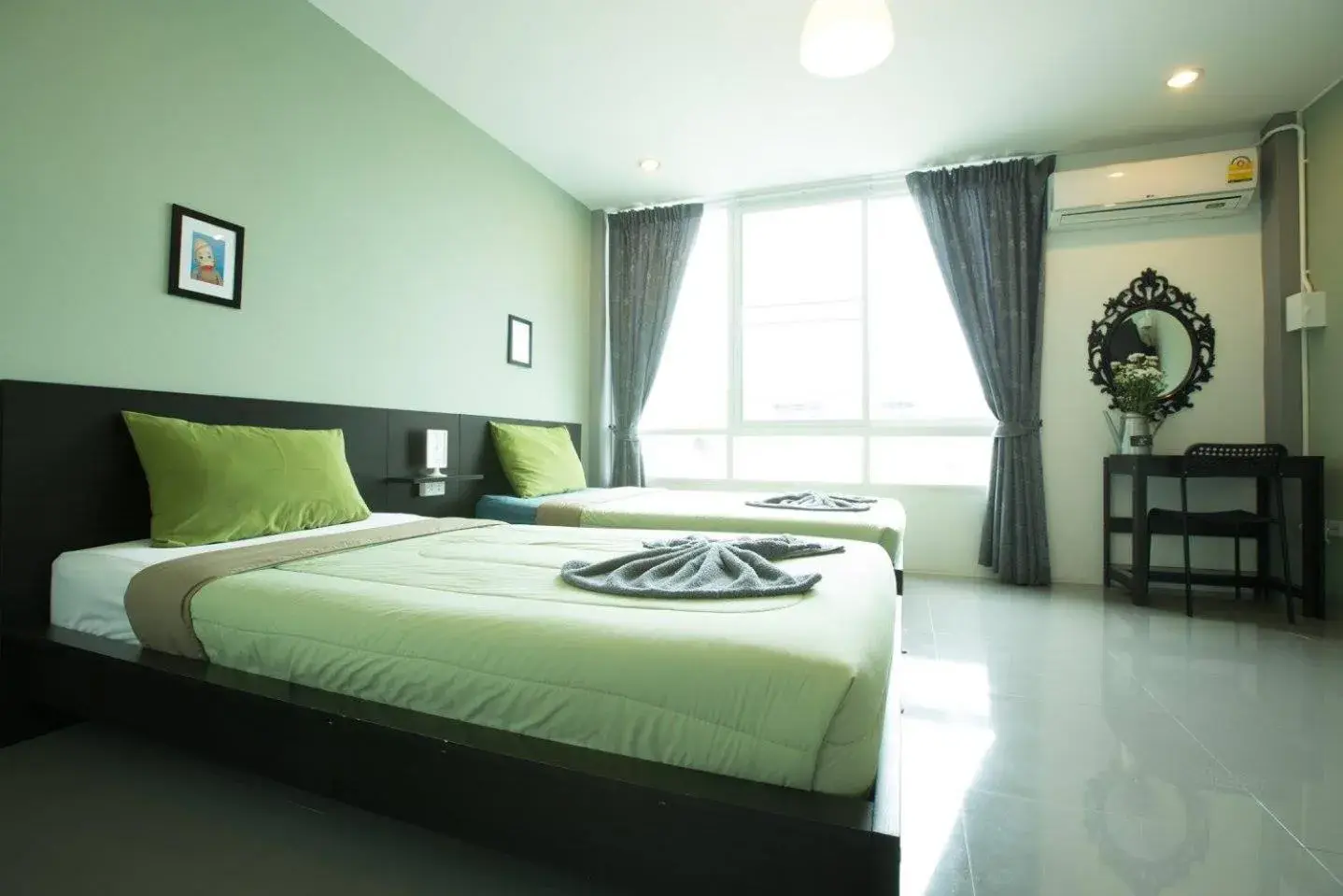 Bedroom, Bed in White Monkey Guesthouse Bedroom, Bed in White Monkey Guesthouse