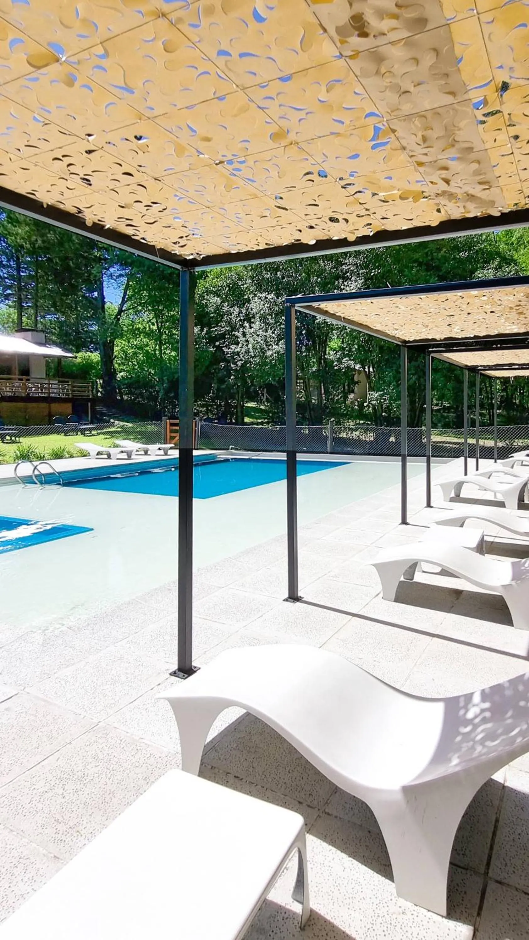 Swimming pool in Atelier Hotel de Charme