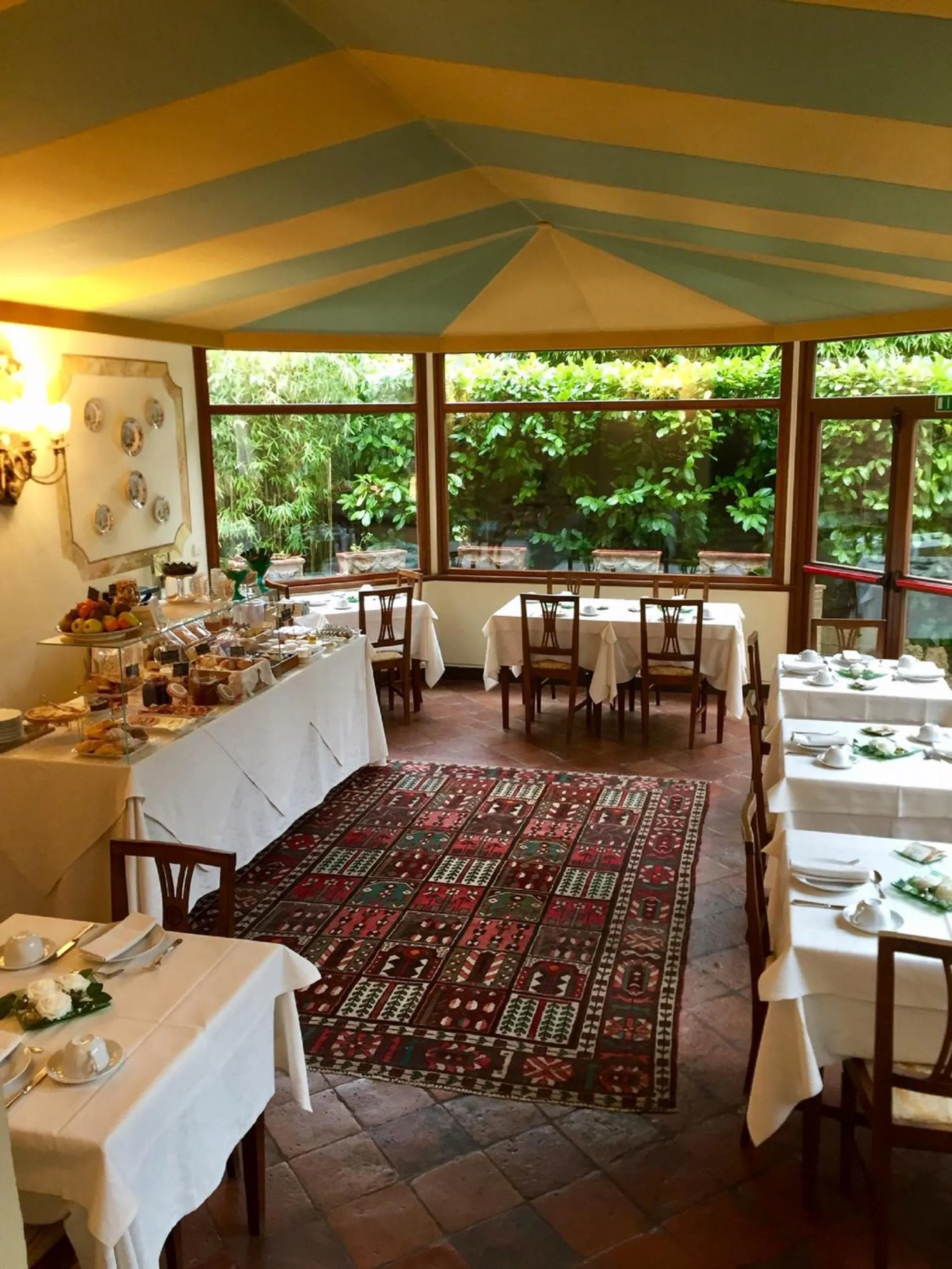 Breakfast in Hotel Santa Caterina