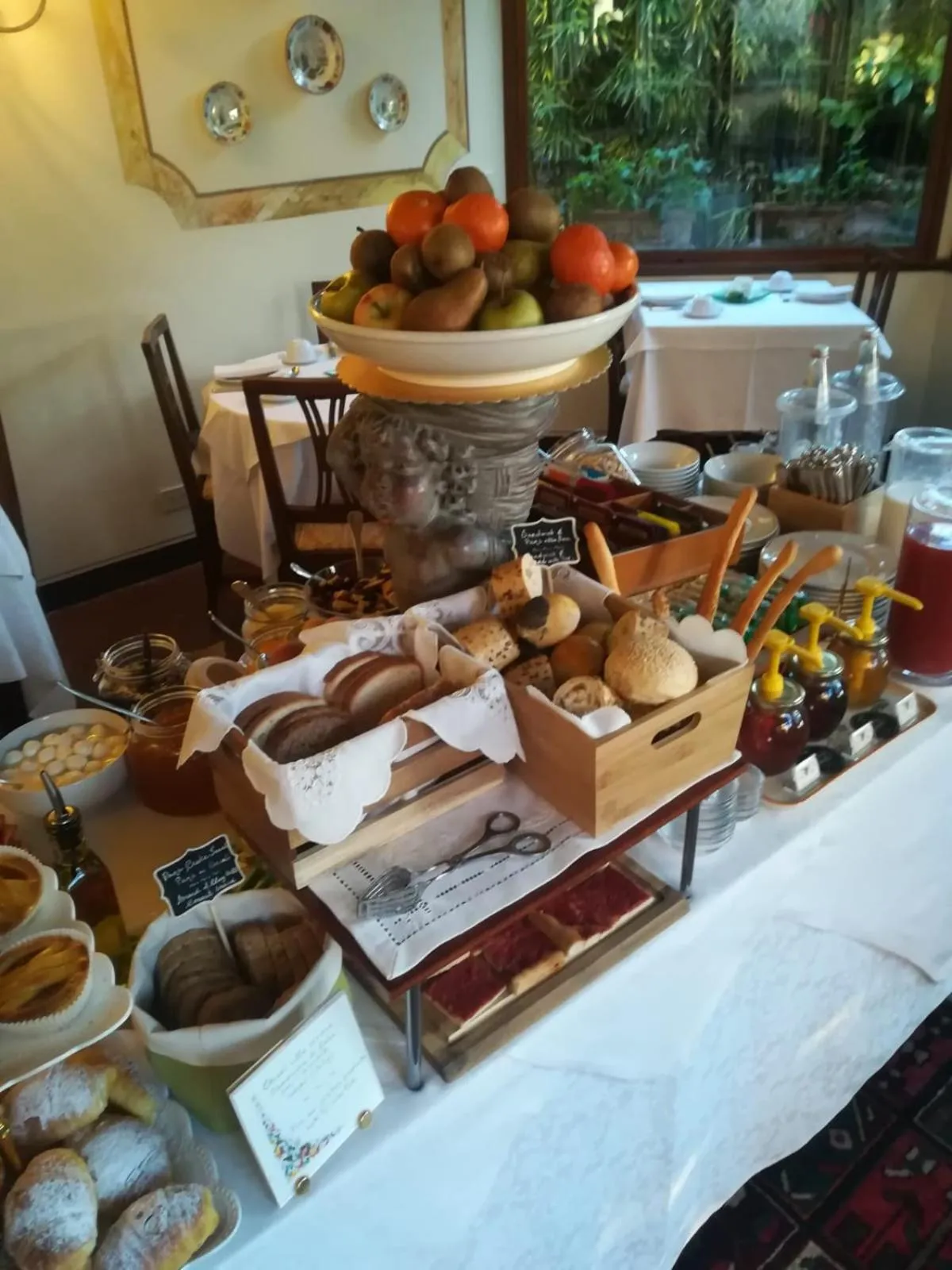 Buffet breakfast in Hotel Santa Caterina