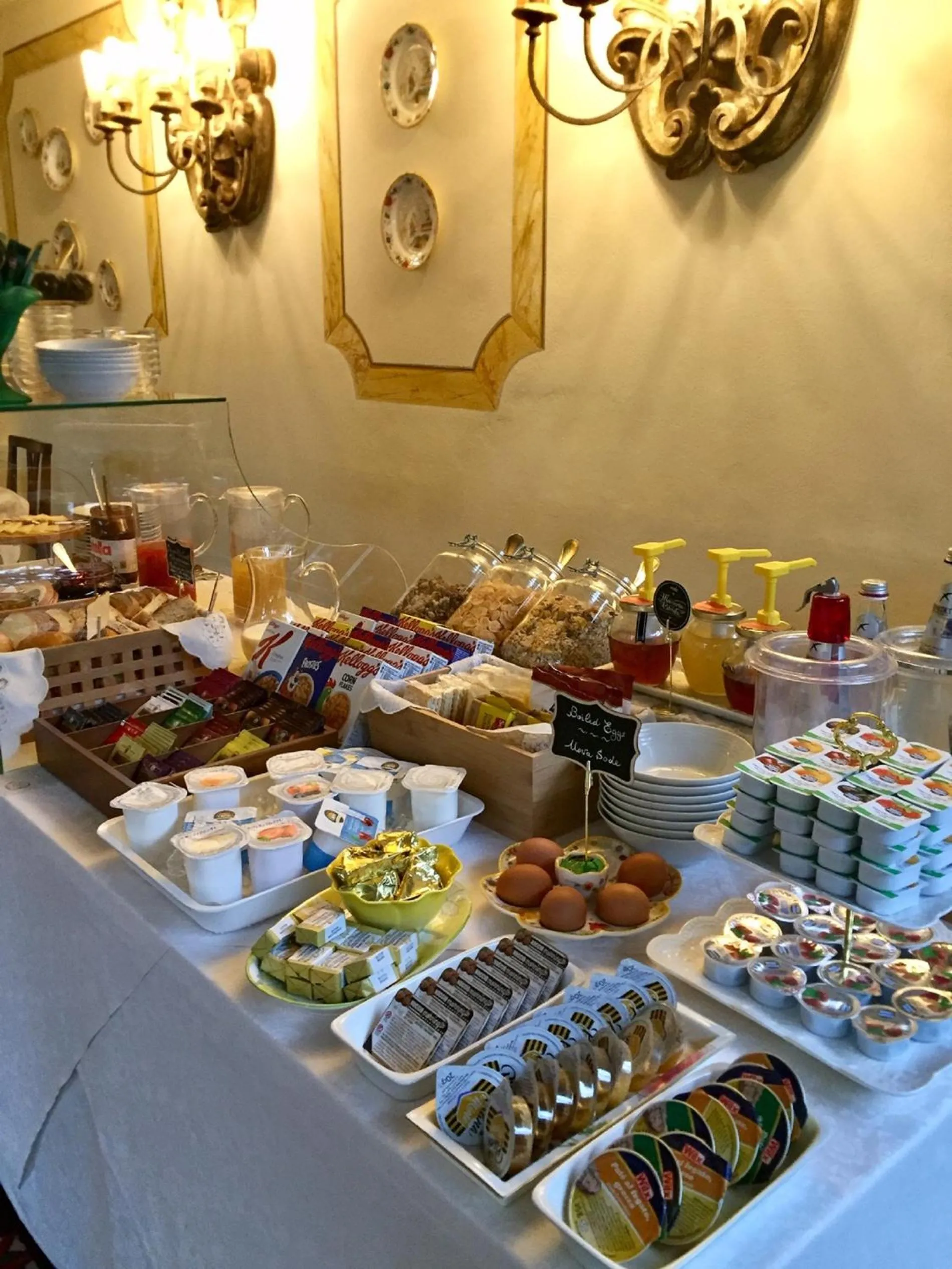 Breakfast in Hotel Santa Caterina