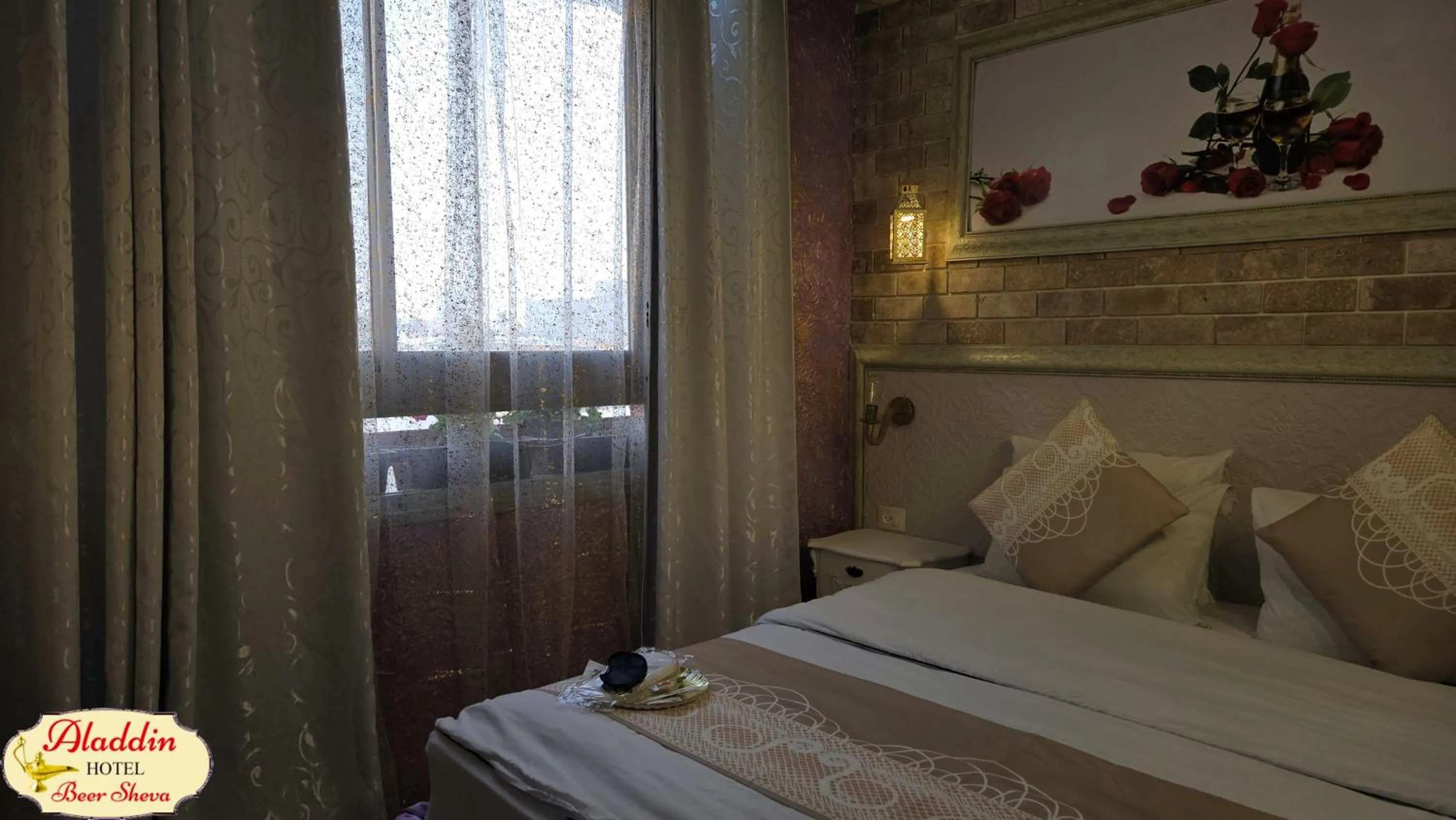 Bed in Aladdin Hotel Beer Sheva