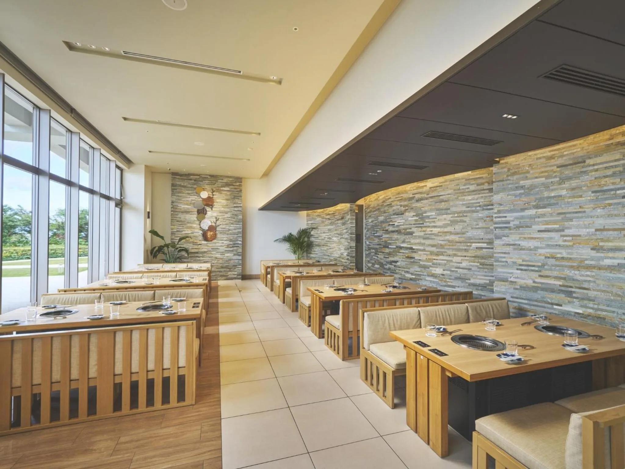 Restaurant/places to eat in The Orion Hotel Motobu Resort & Spa