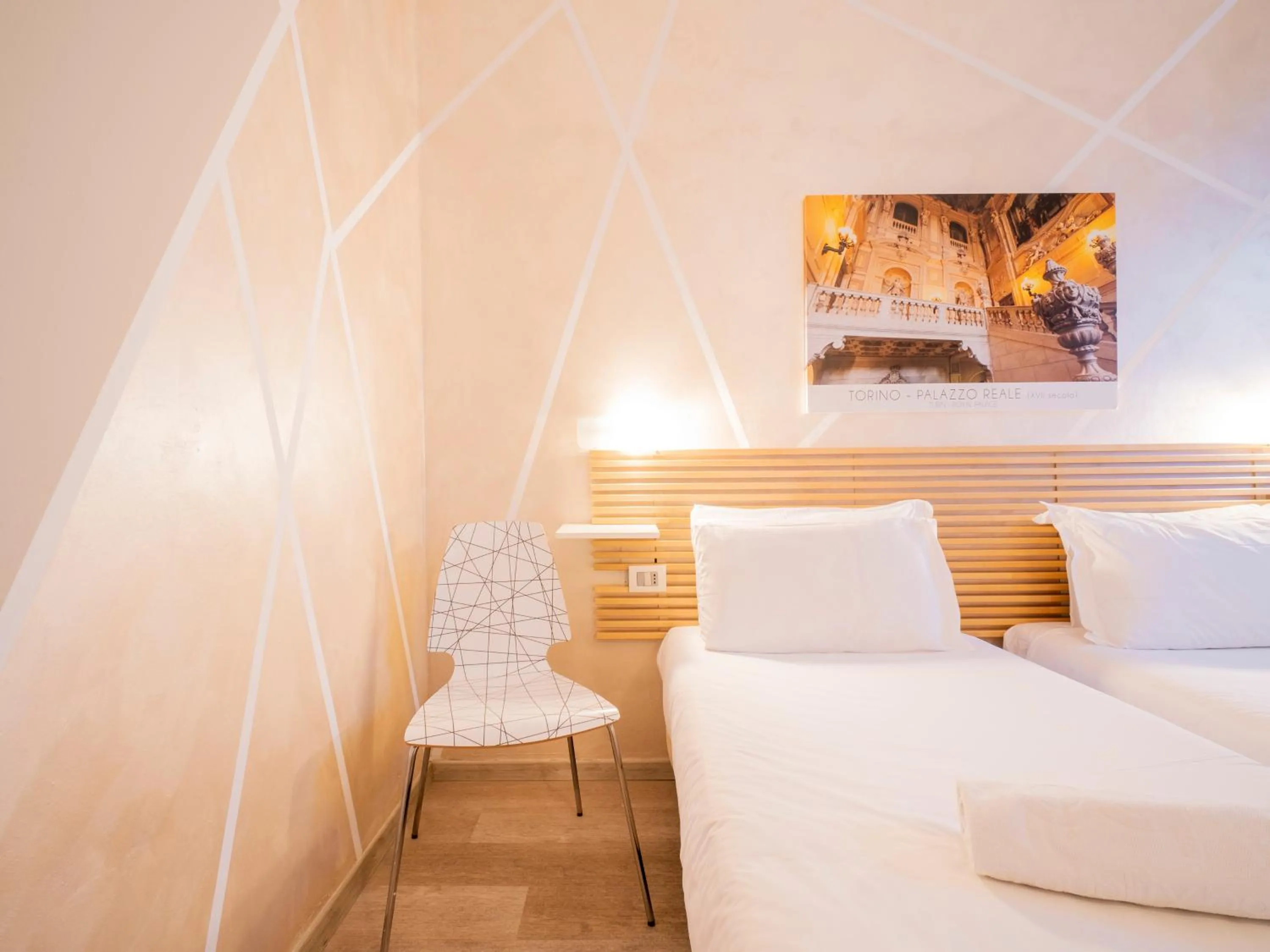 Bed in Best Quality Hotel Gran Mogol