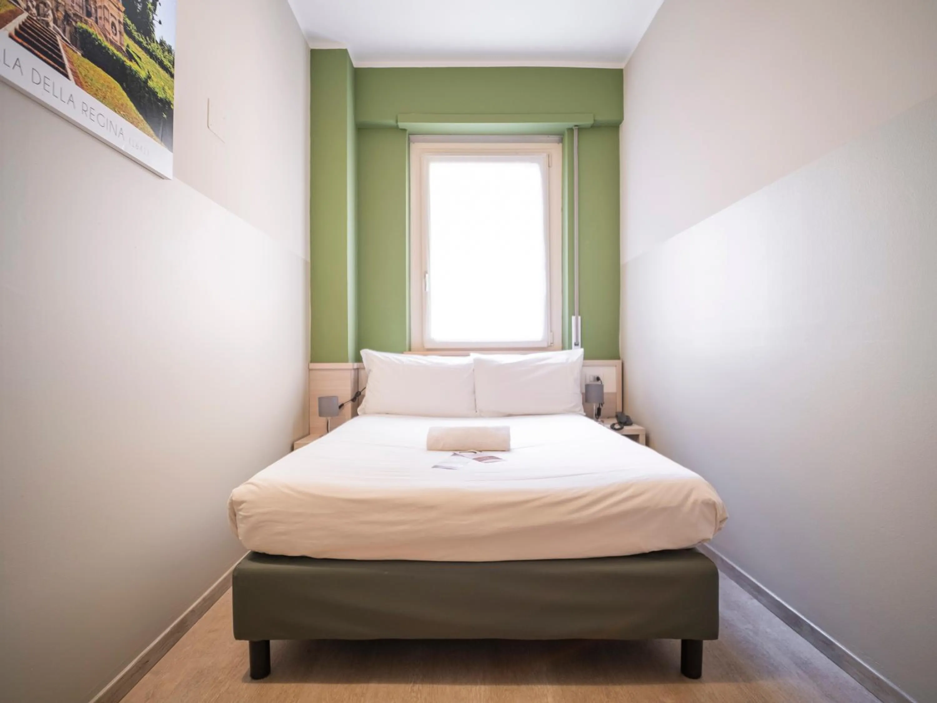 Bed in Best Quality Hotel Gran Mogol