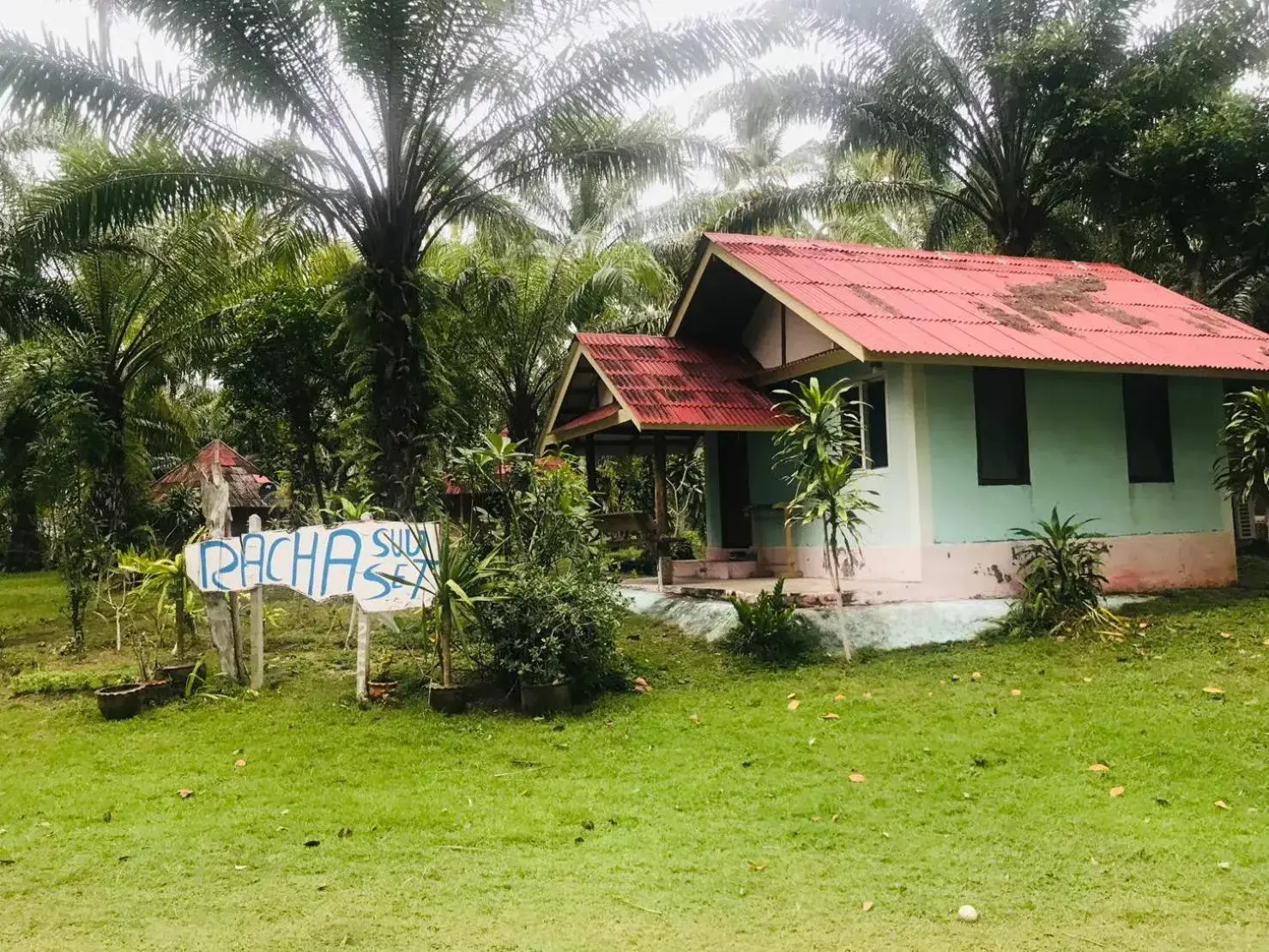 Family Bungalow - single occupancy in Racha Sunset Resort Family Bungalow - single occupancy in Racha Sunset Resort