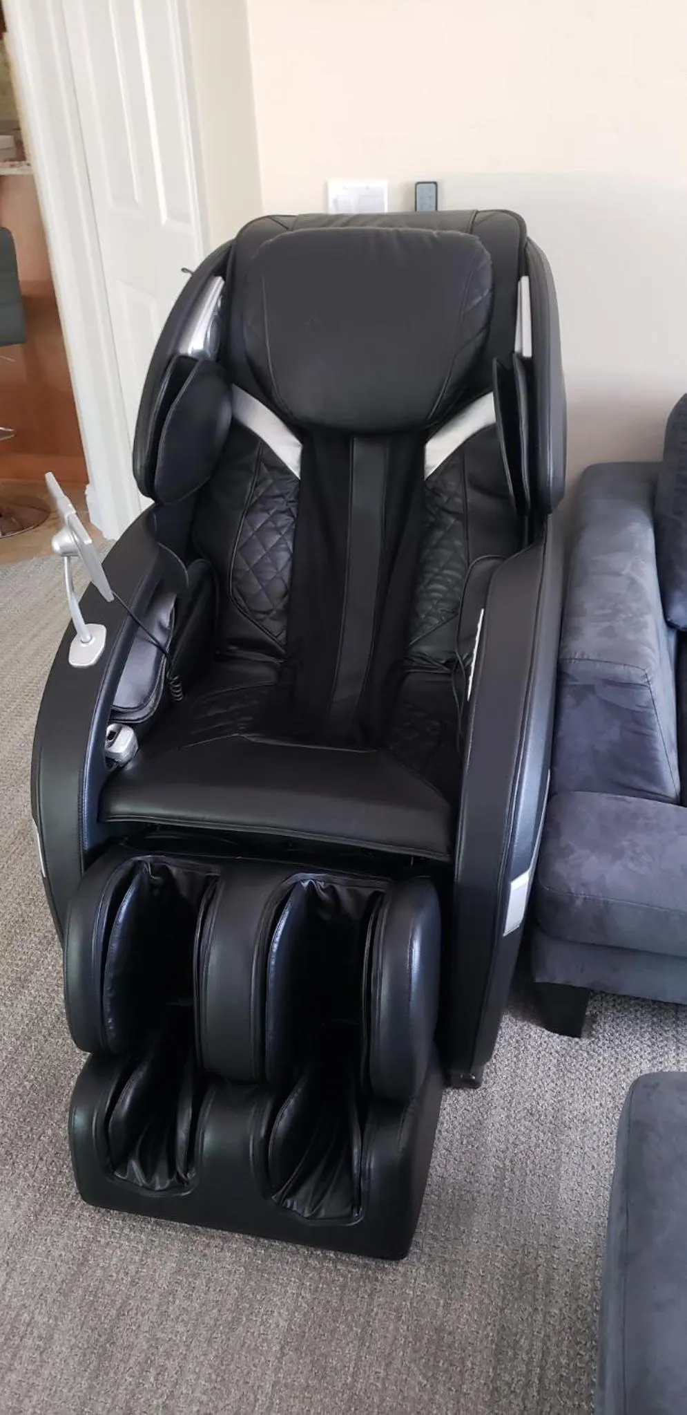 Massage in New Luxury 5BR Cabin in Pine Mountain Lake! 1 Minute to Beach! Massage Chair! Close to Yosemite! Perfect for Retreats and Escapes All Seasons!